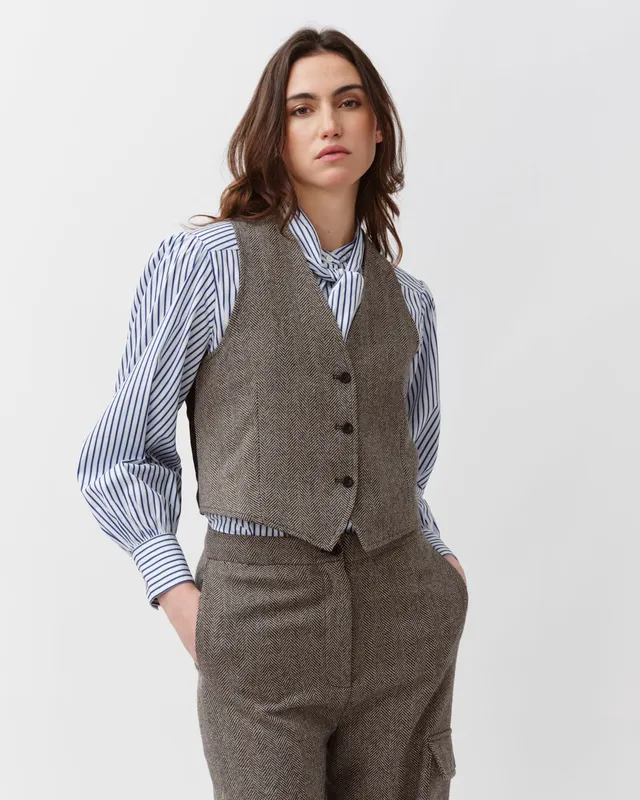 Diega Gayo gilet court chevron noir écru
