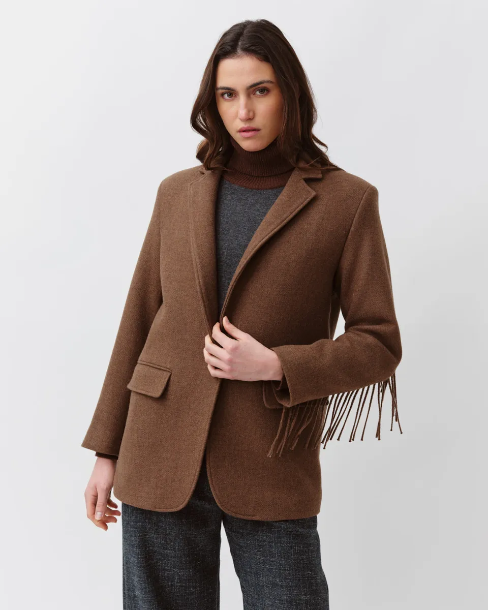 Diega Vozo veste camel laine vierge à franges