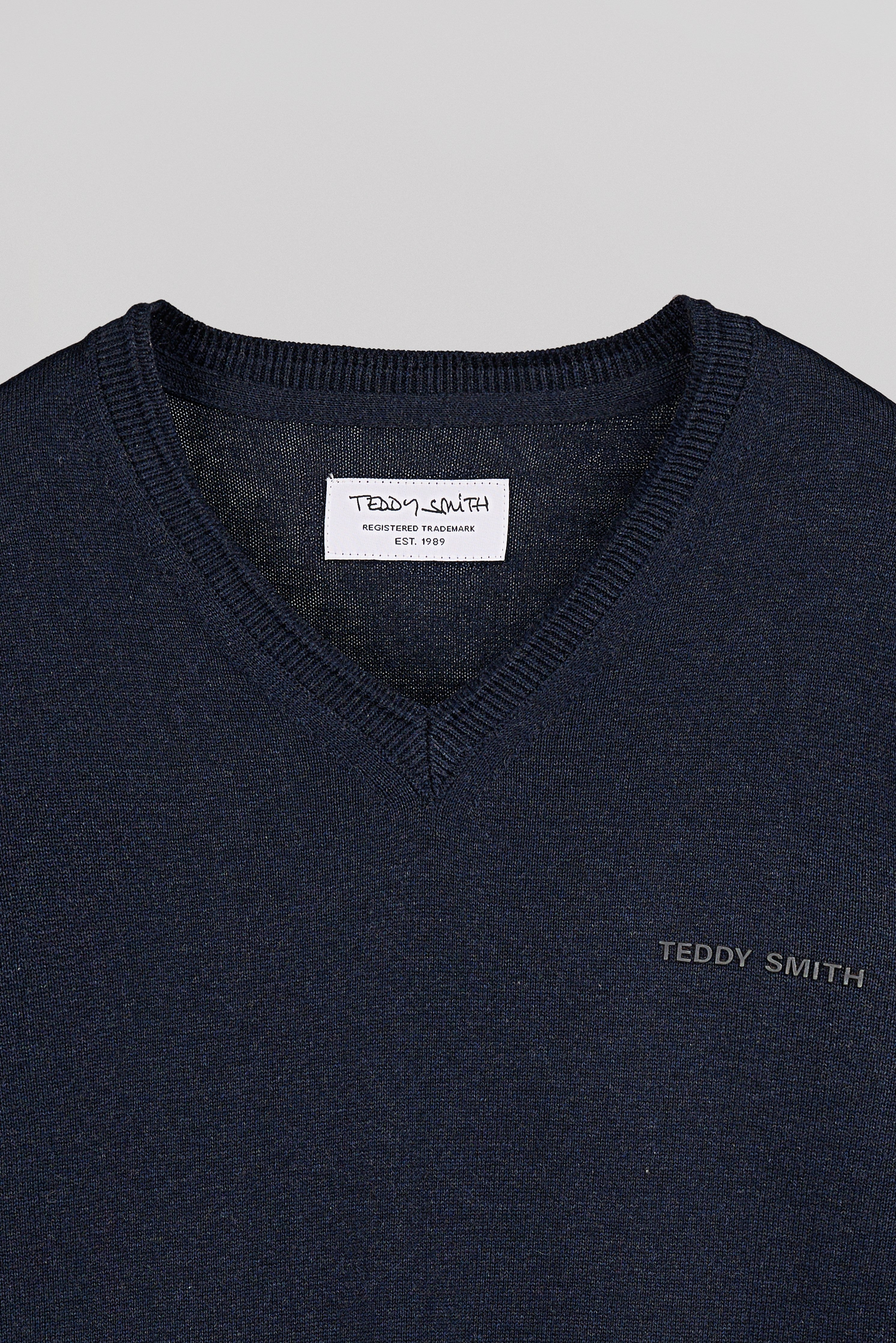 Teddy Smith PULSER 4 TOTAL NAVY CHINE pull homme col V