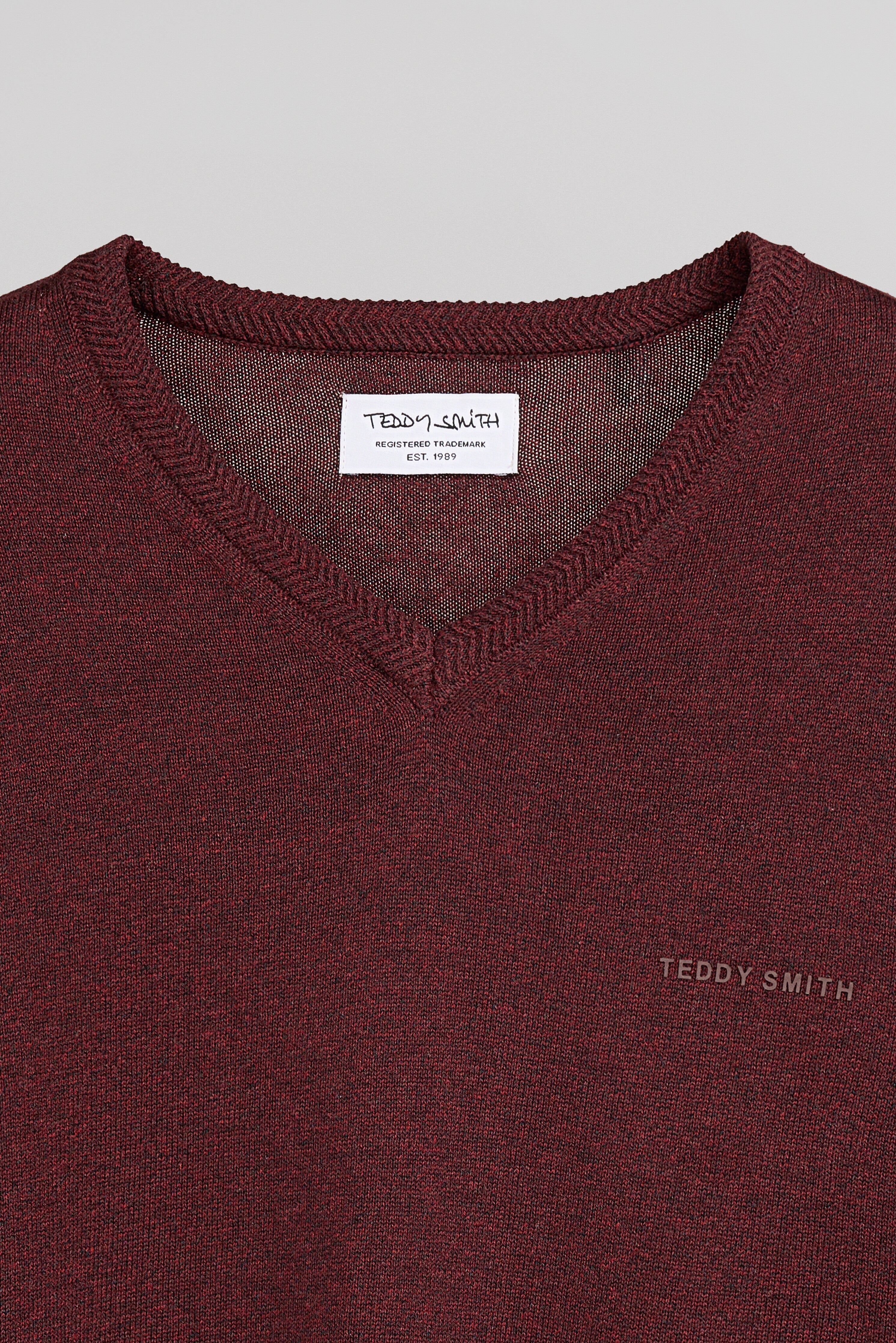 Teddy Smith Pulser 3 pull bordeaux foncé col V