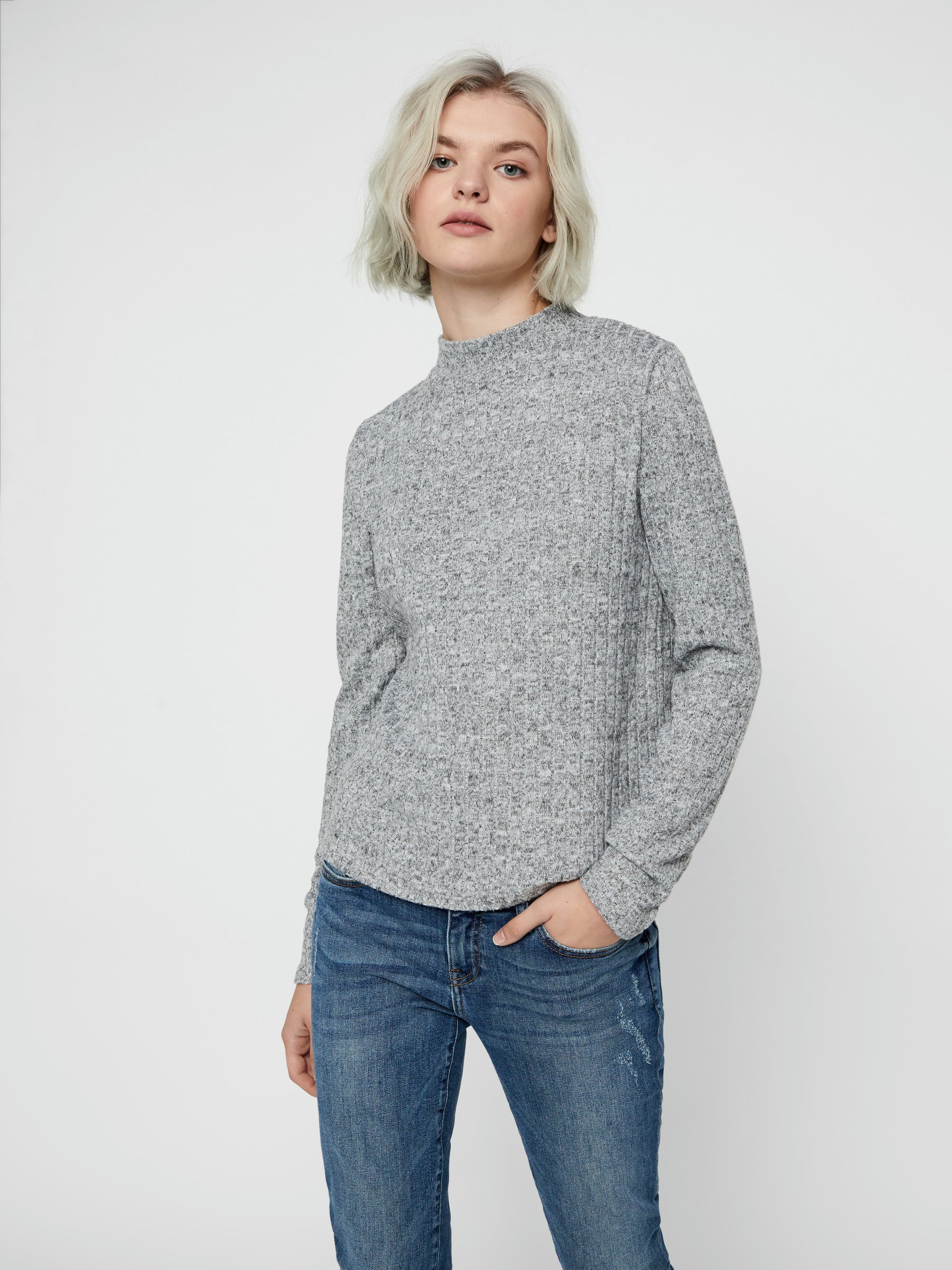 Noisy May top pull col montant maille ajusté