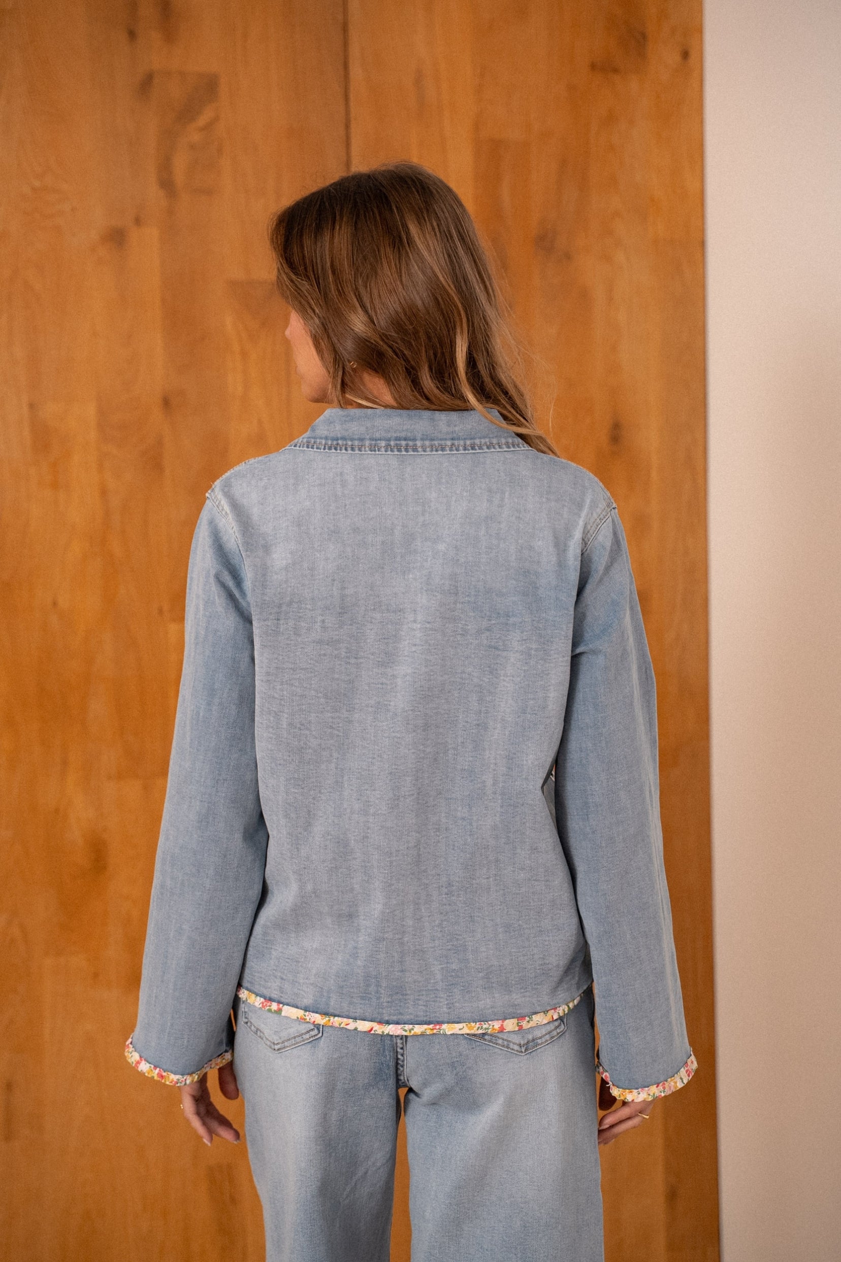 Maison Onado Carla veste denim délavé ajourée coton