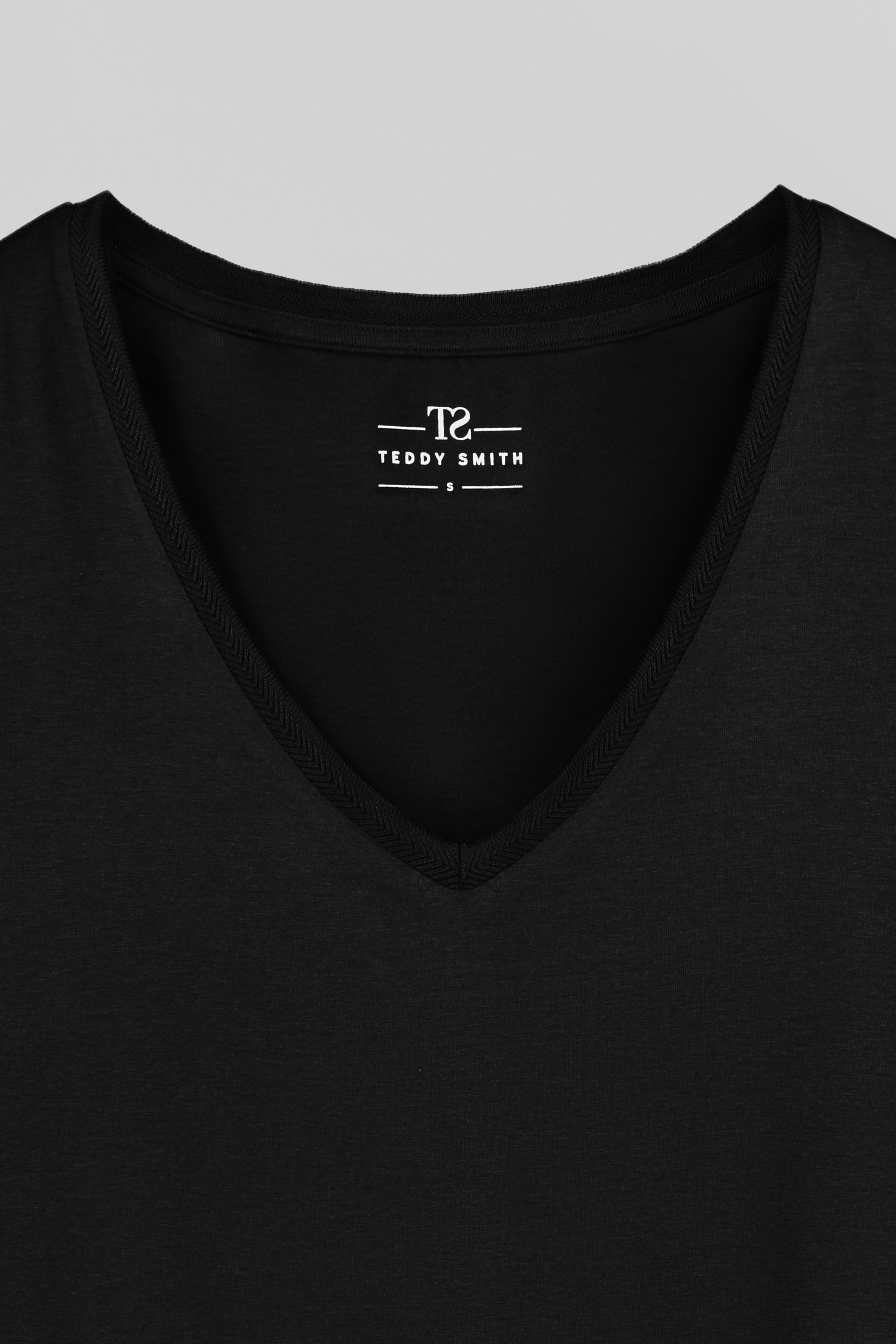 Teddy Smith T-Miana ML t-shirt col V noir modal