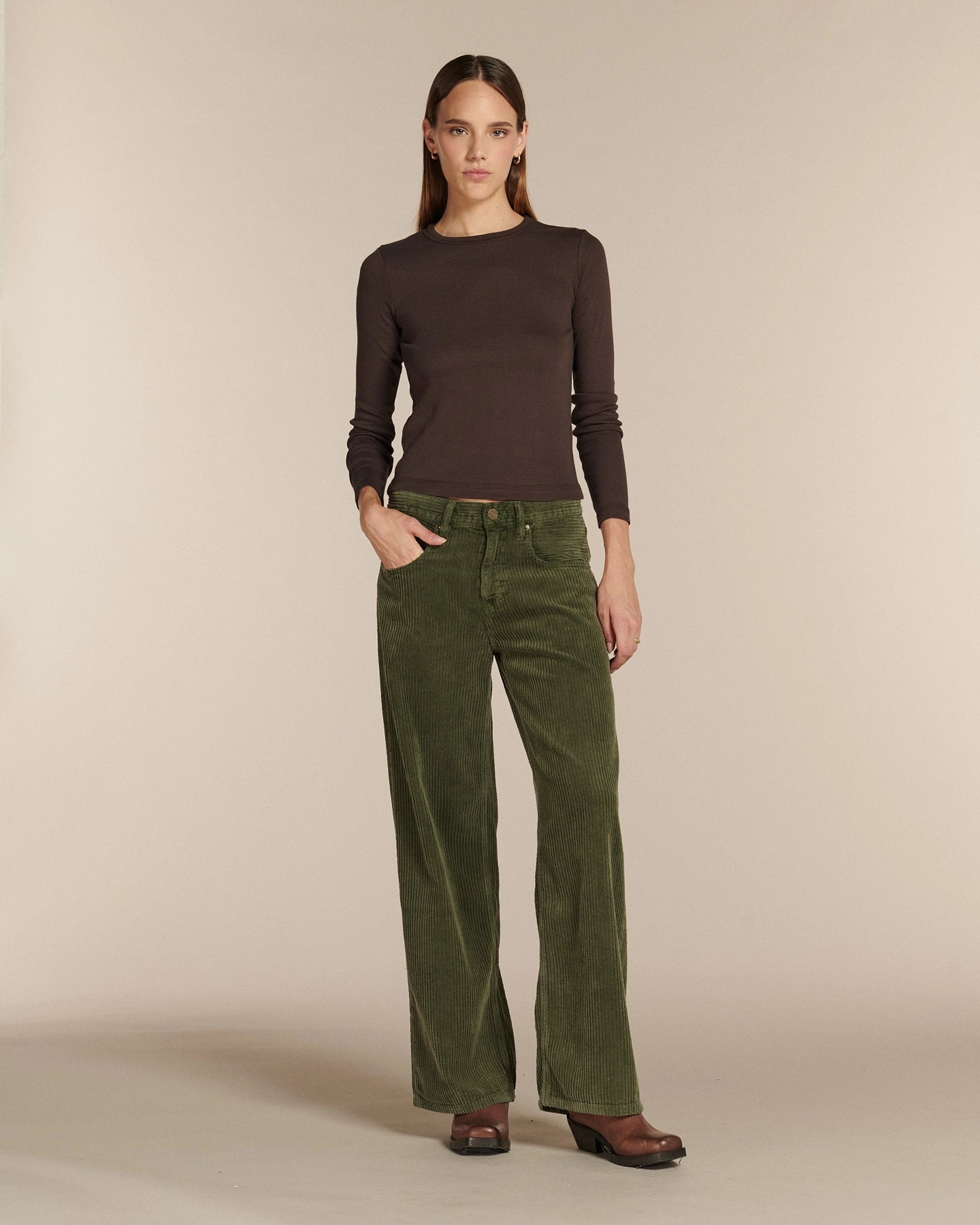 Labdip River Corduroy Dye pantalon velours sauge army coton