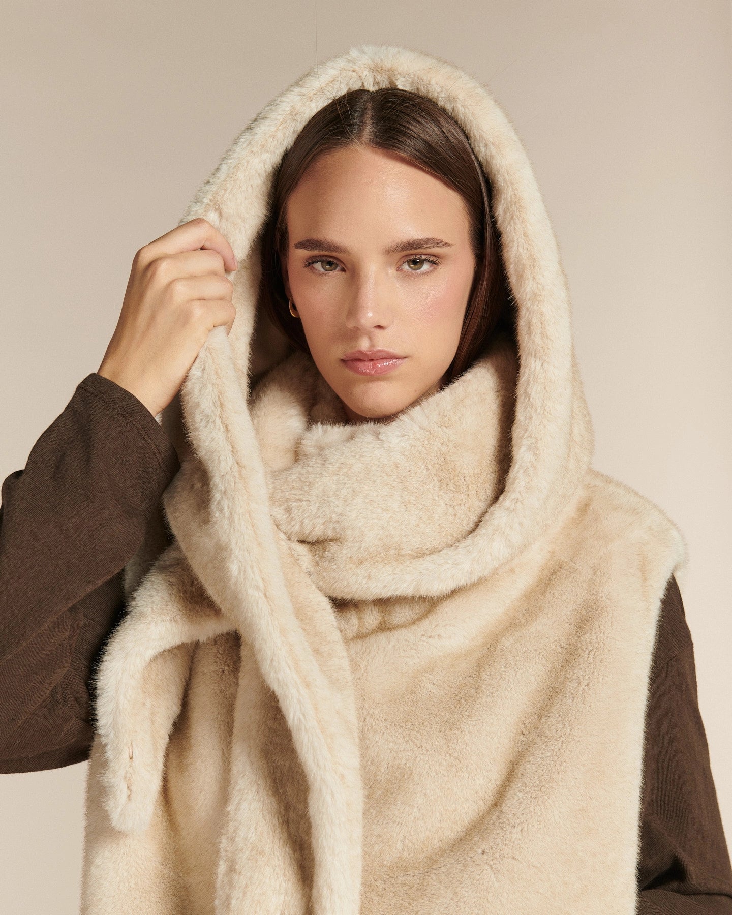 Labdip Adele Mink Cortina écharpe à capuche fausse fourrure