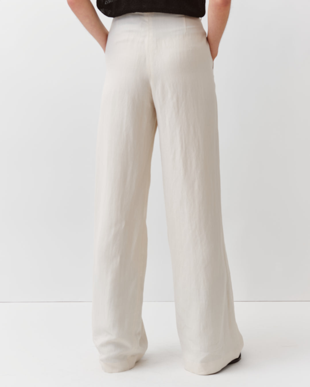 DIEGA Pavanao pantalon écru à pinces