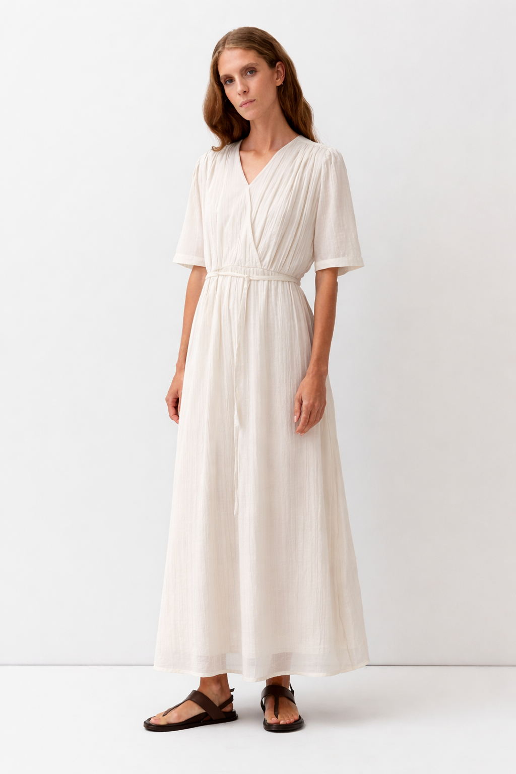 Diega Rimao robe longue blanche croisée