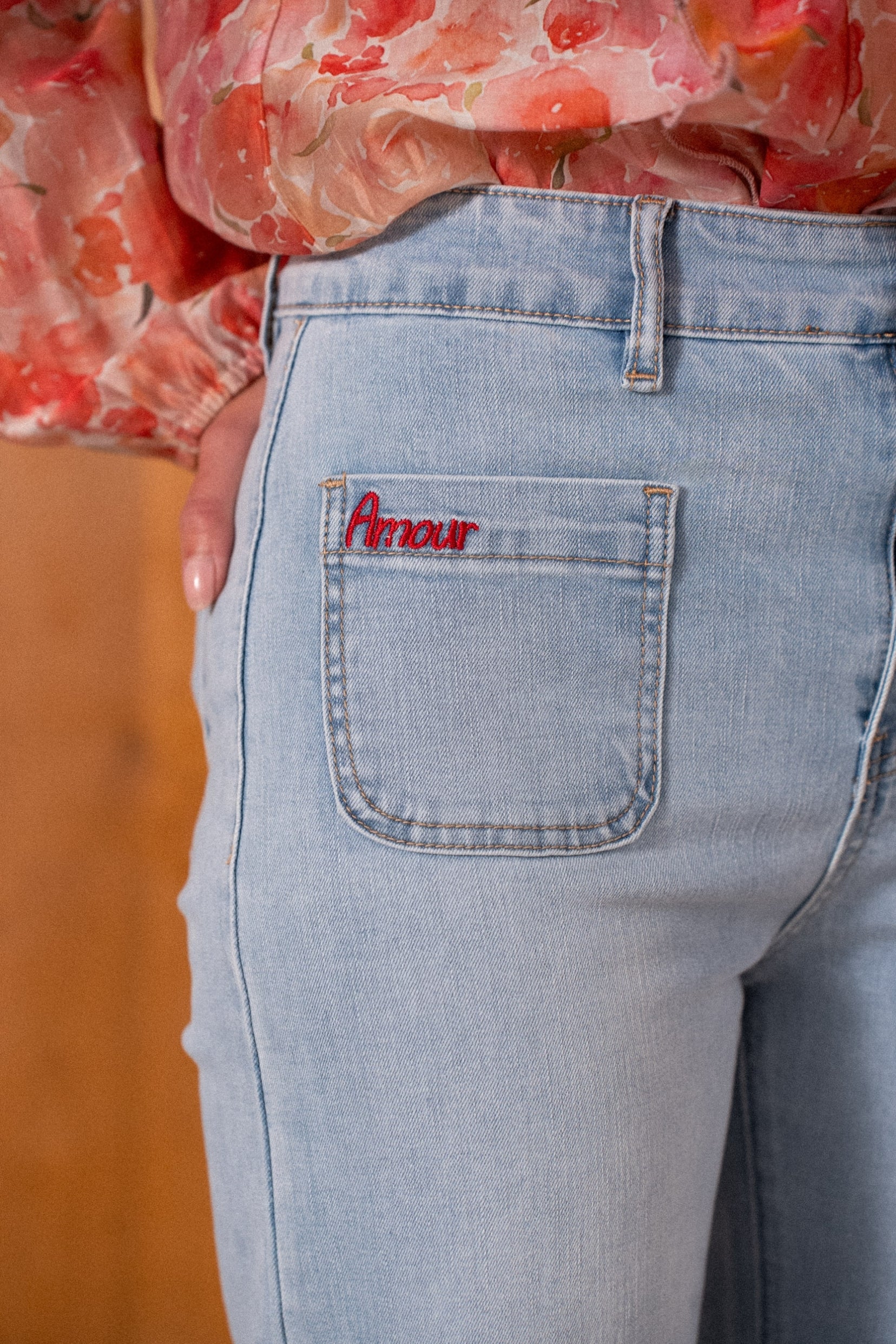 Maison Onado Emy jean wide leg denim clair broderie