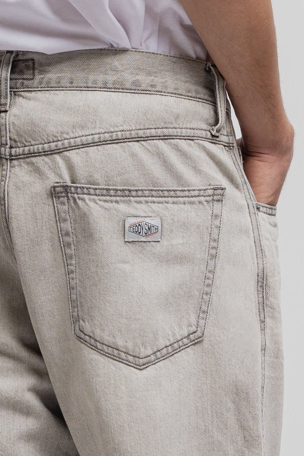 Teddy Smith Memphis Straight L32 jean relaxed gris clair