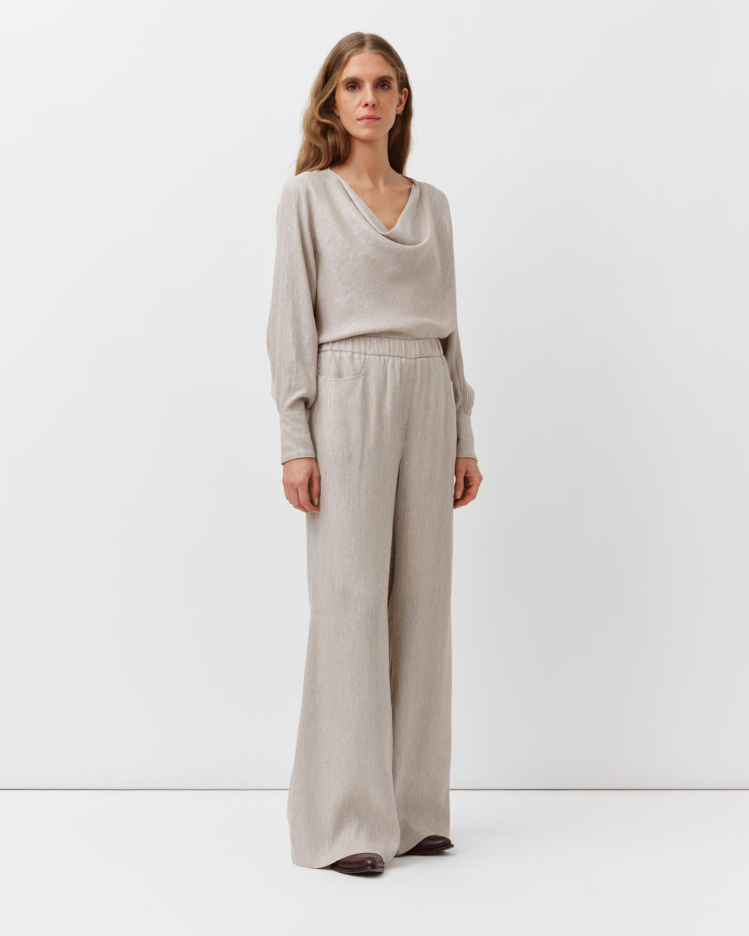 DIEGA PINDO pantalon argent écru éclat discret