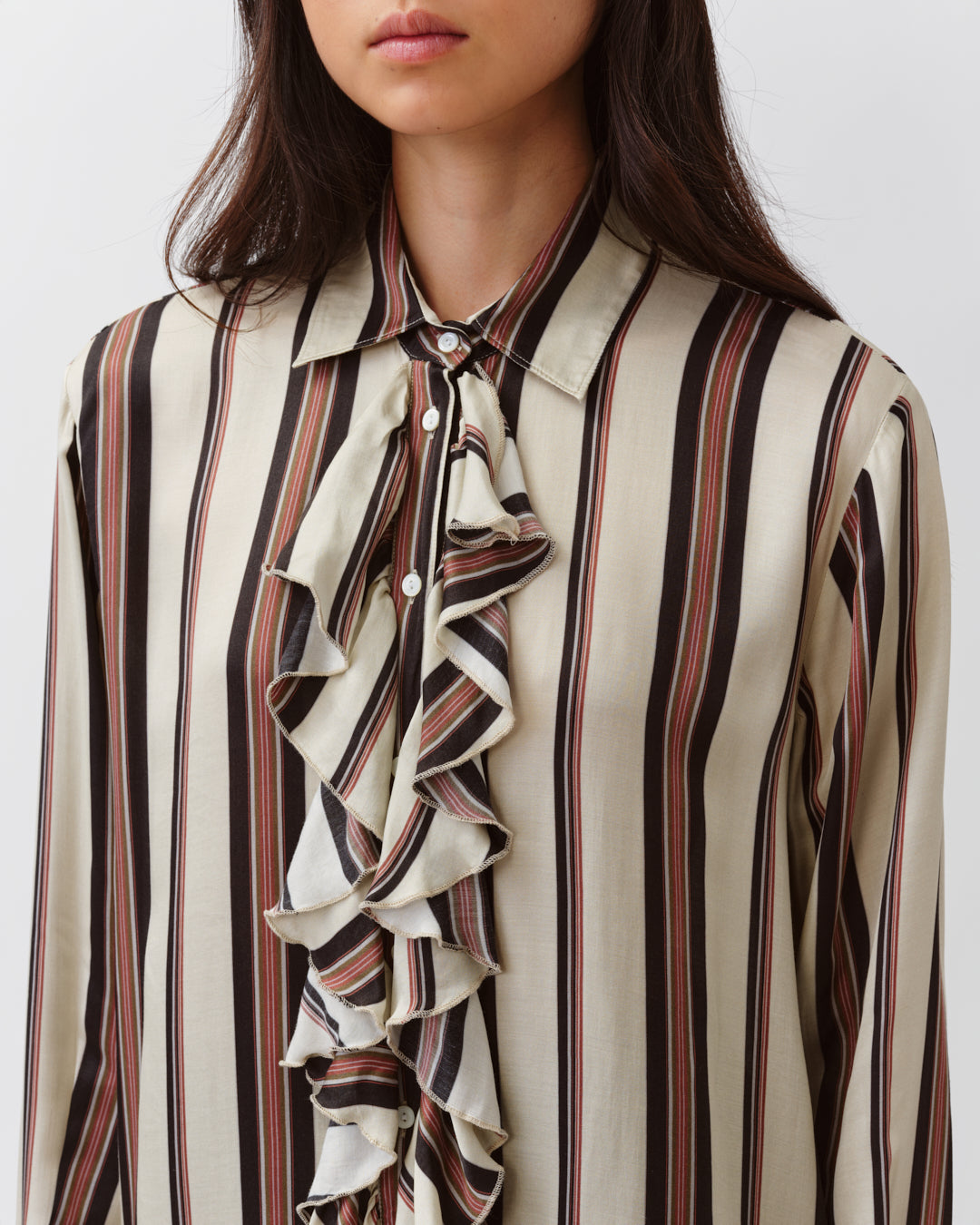 Diega Cianta chemise écru à jabot coupe droite