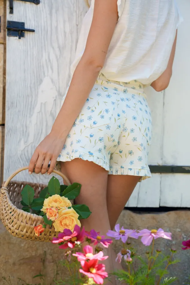 Maison Onado Sophie short fleuri écru taille haute