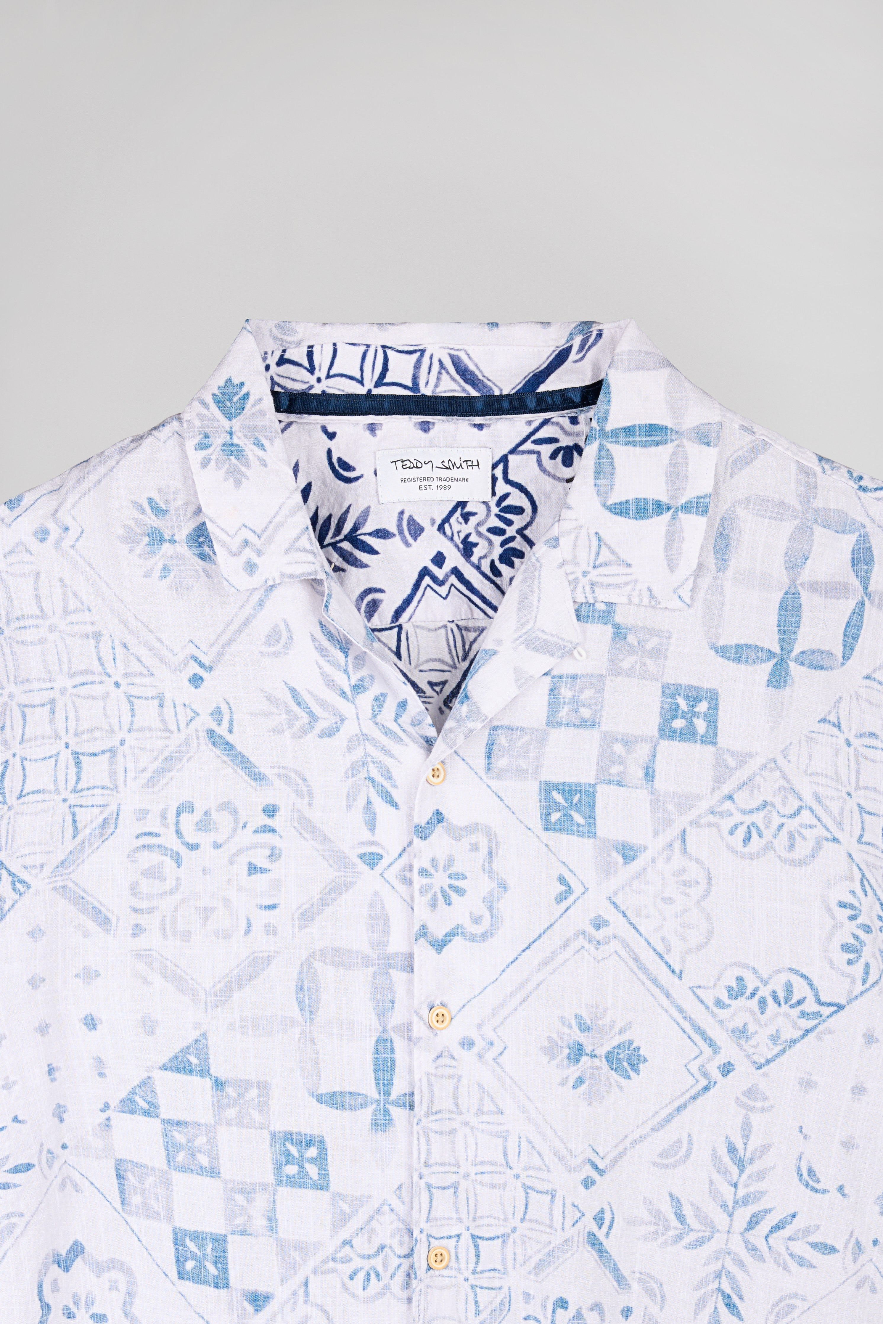 Teddy Smith C-Raymond Chemise Hawaïenne Blanche Coton