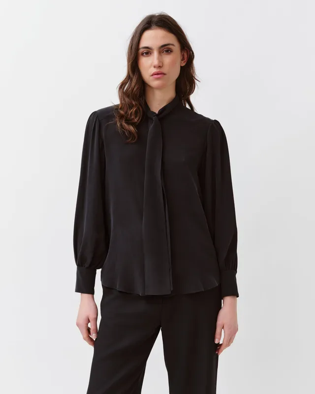 Diega Colza chemise noire soie coupe épurée