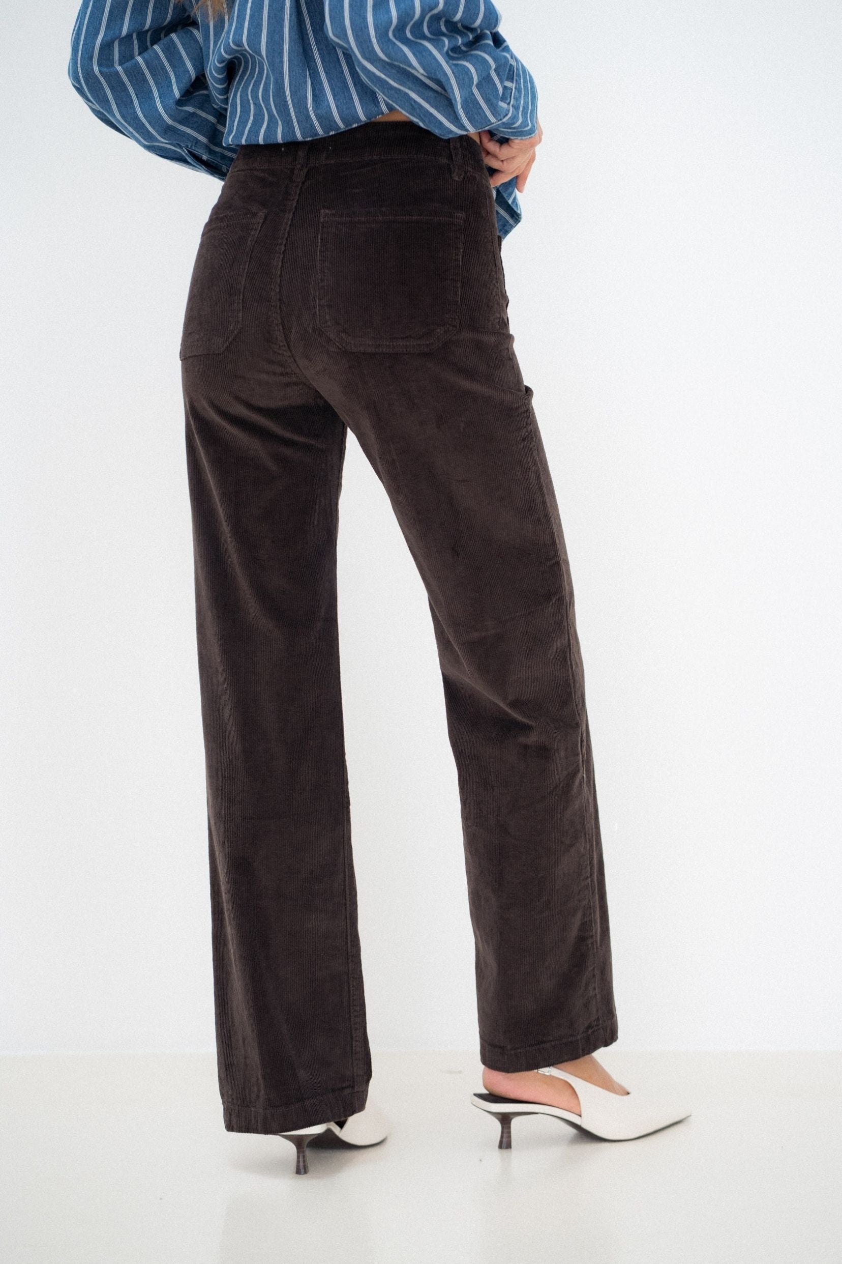 Maison Onado Anne pantalon velours chocolat poches plaquées