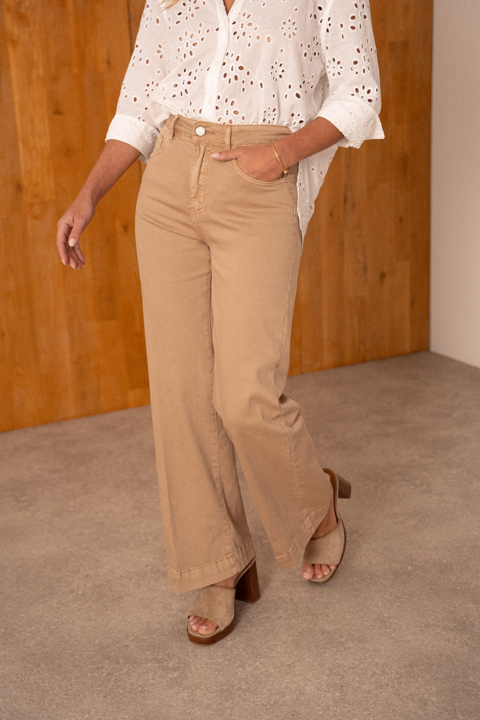 Maison Onado Ariette jean wide leg camel clair