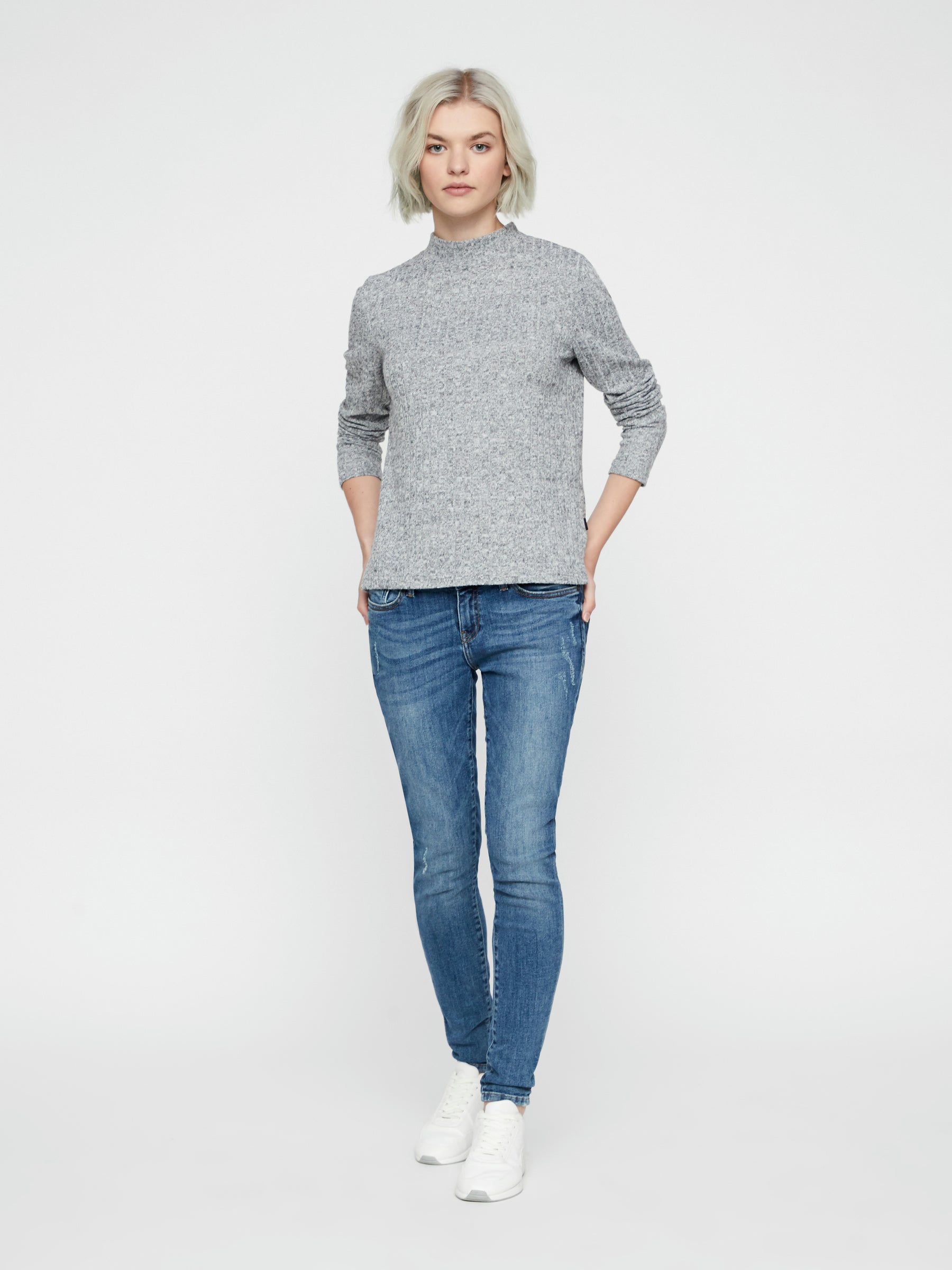 Noisy May top pull col montant maille ajusté