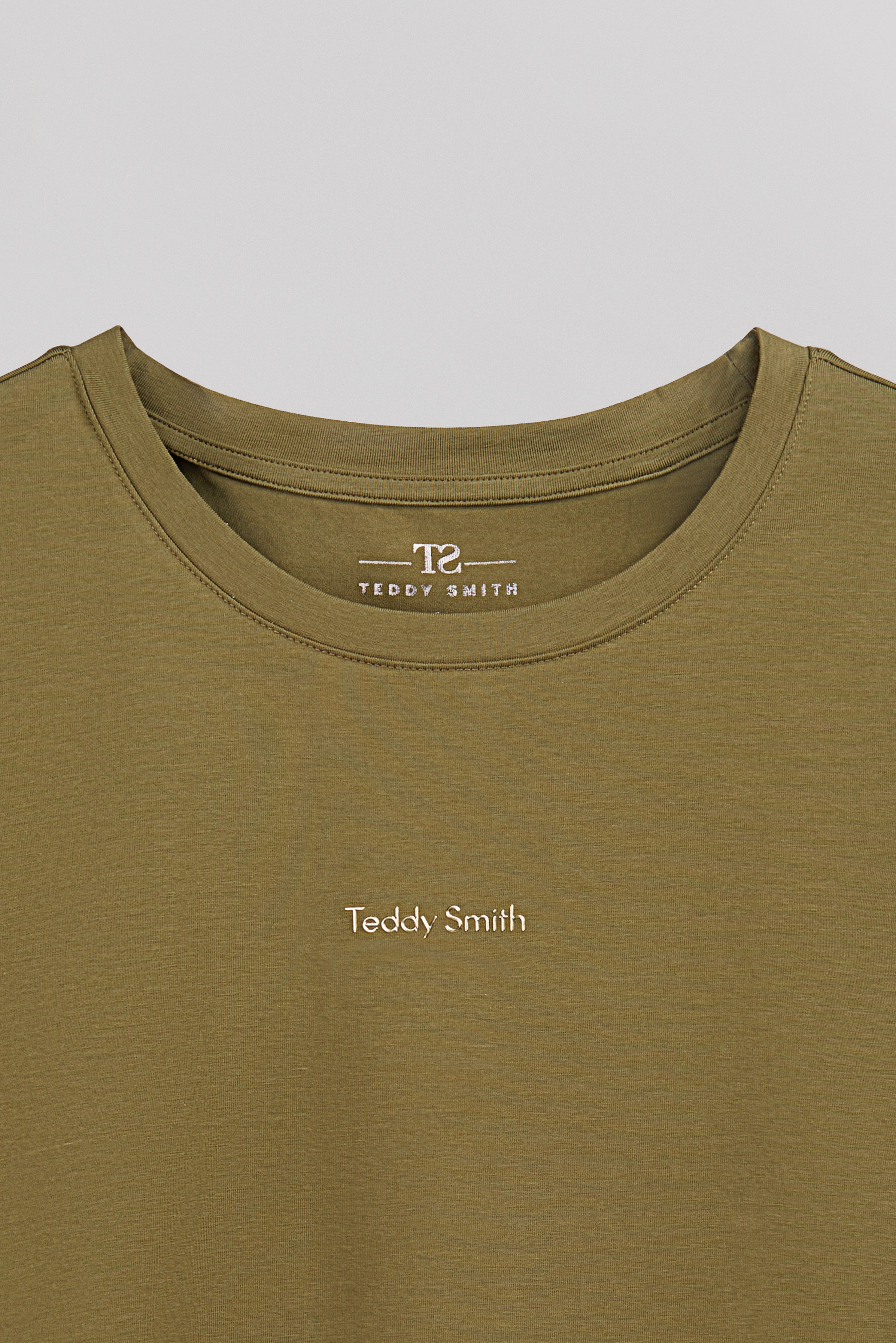 Teddy Smith T-Ribelle MC T-shirt Femme Olive Coupe Droite