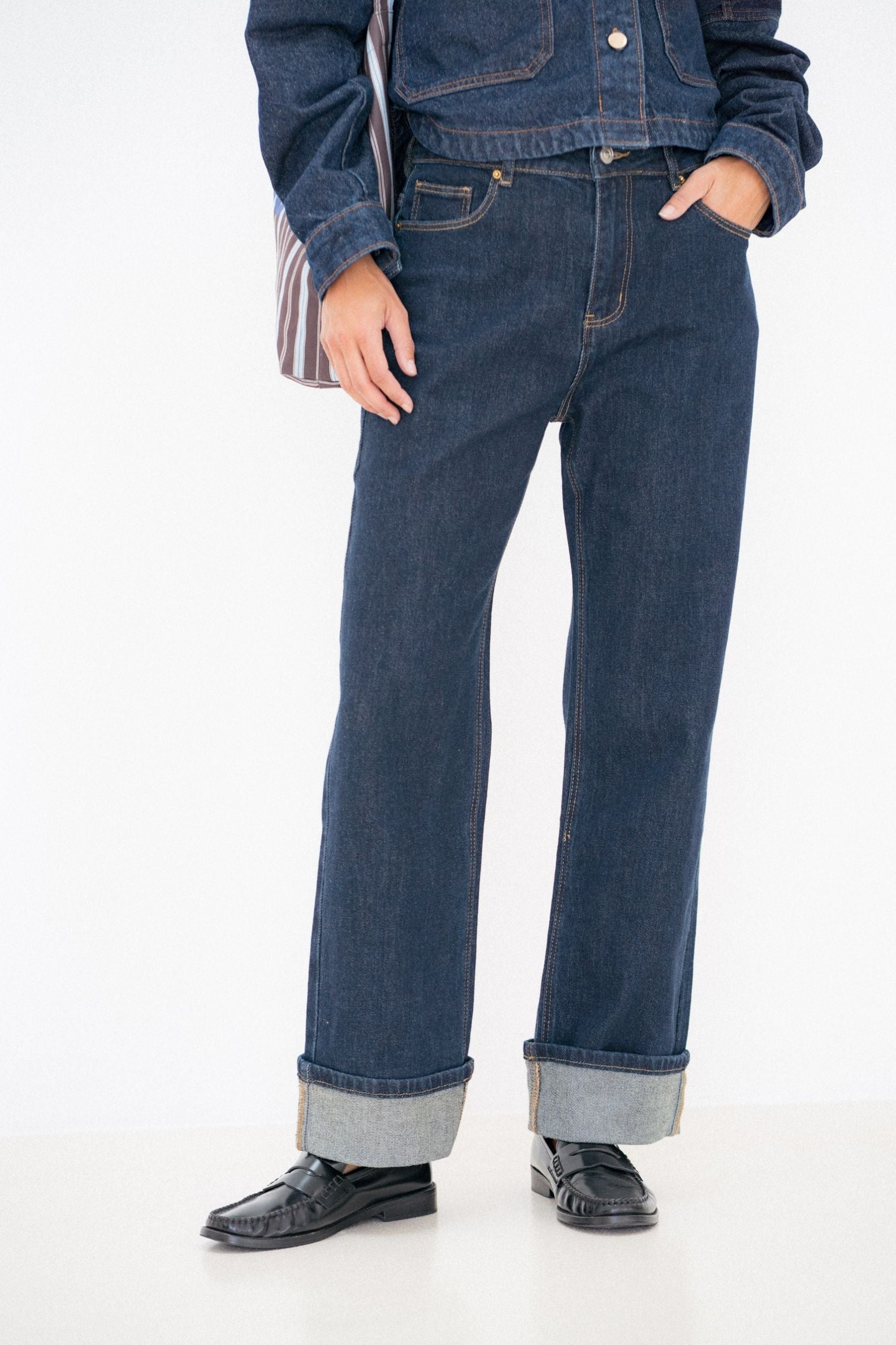Maison Onado Haily jean droit brut foncé revers