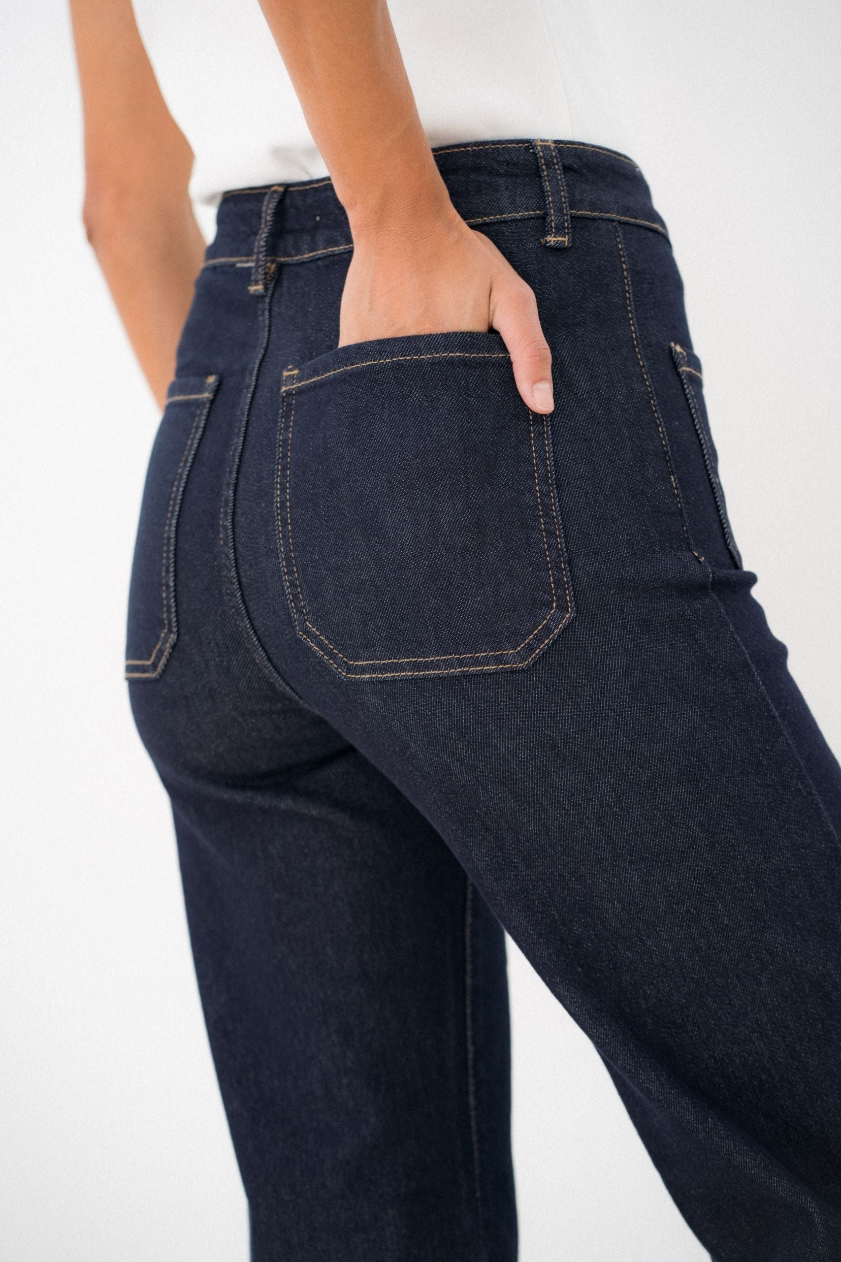 Maison Onado Bruna jean droit brut poches plaquées