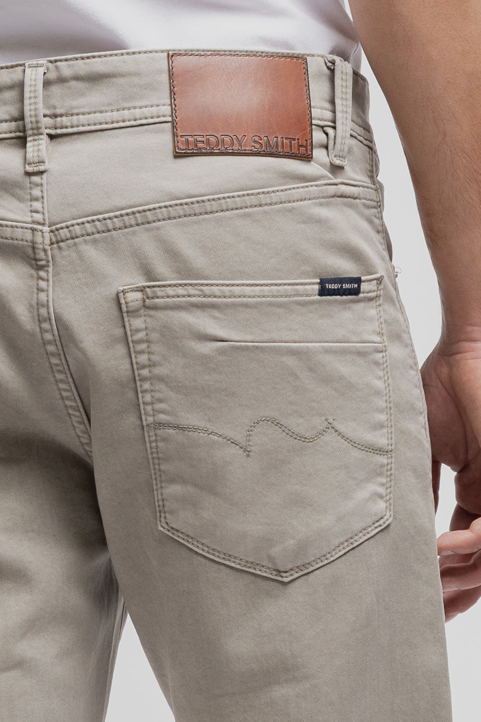 Teddy Smith Jim Rock Swe L32 Bleach Kaki jean homme ajusté