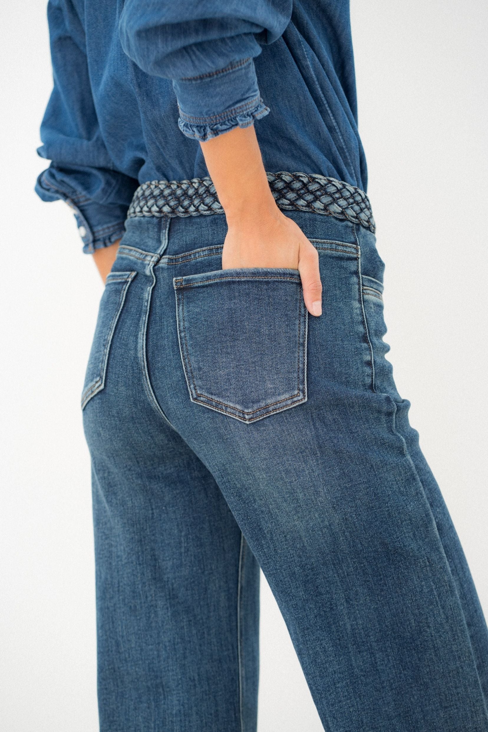 Maison Onado Lorence jean flare bleu délavé
