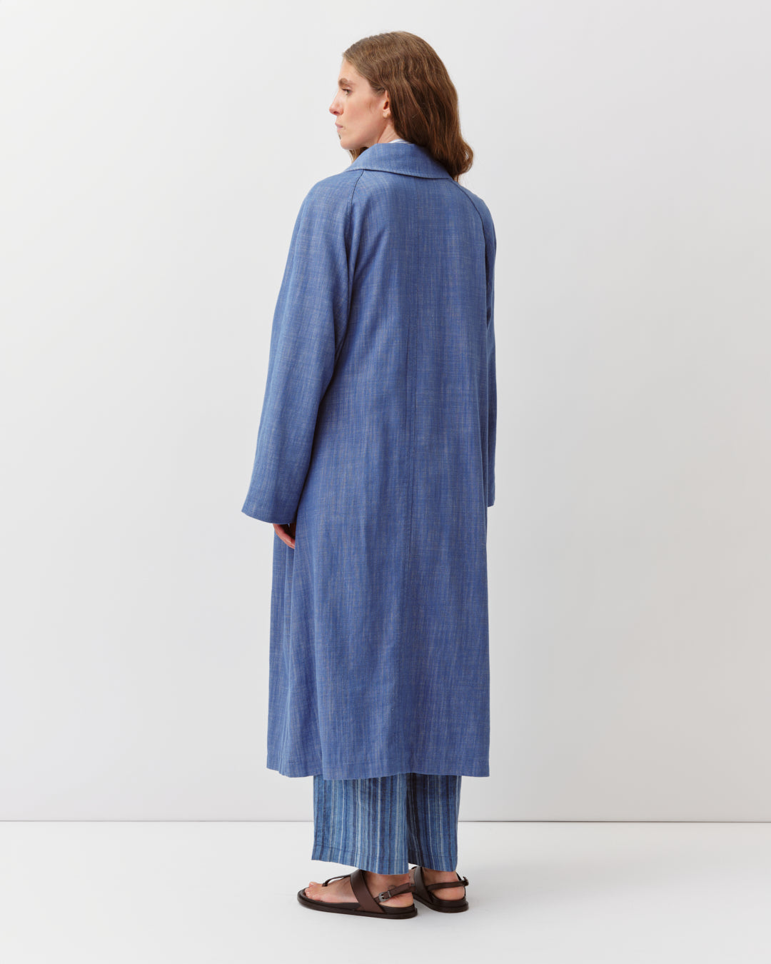 Diega Malazo manteau jean bleu coupe droite