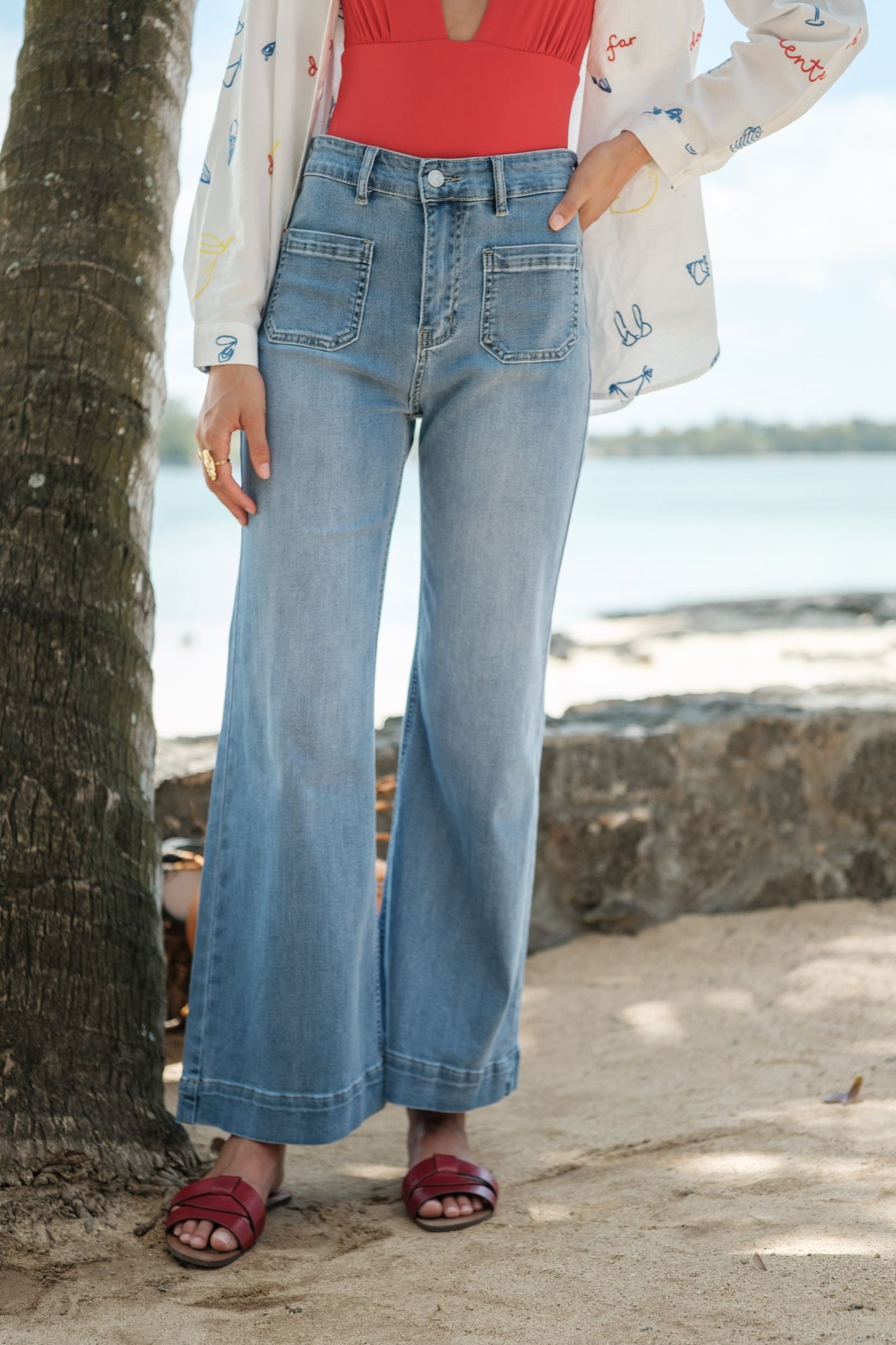 Maison Onado Wide Flare Proust jean délavé clair taille haute
