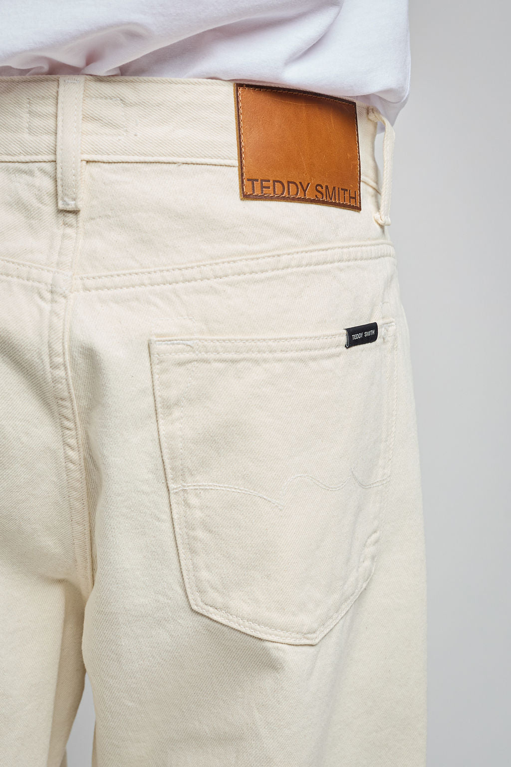 Teddy Smith Falcon Memphis L32 jean homme écru relaxed