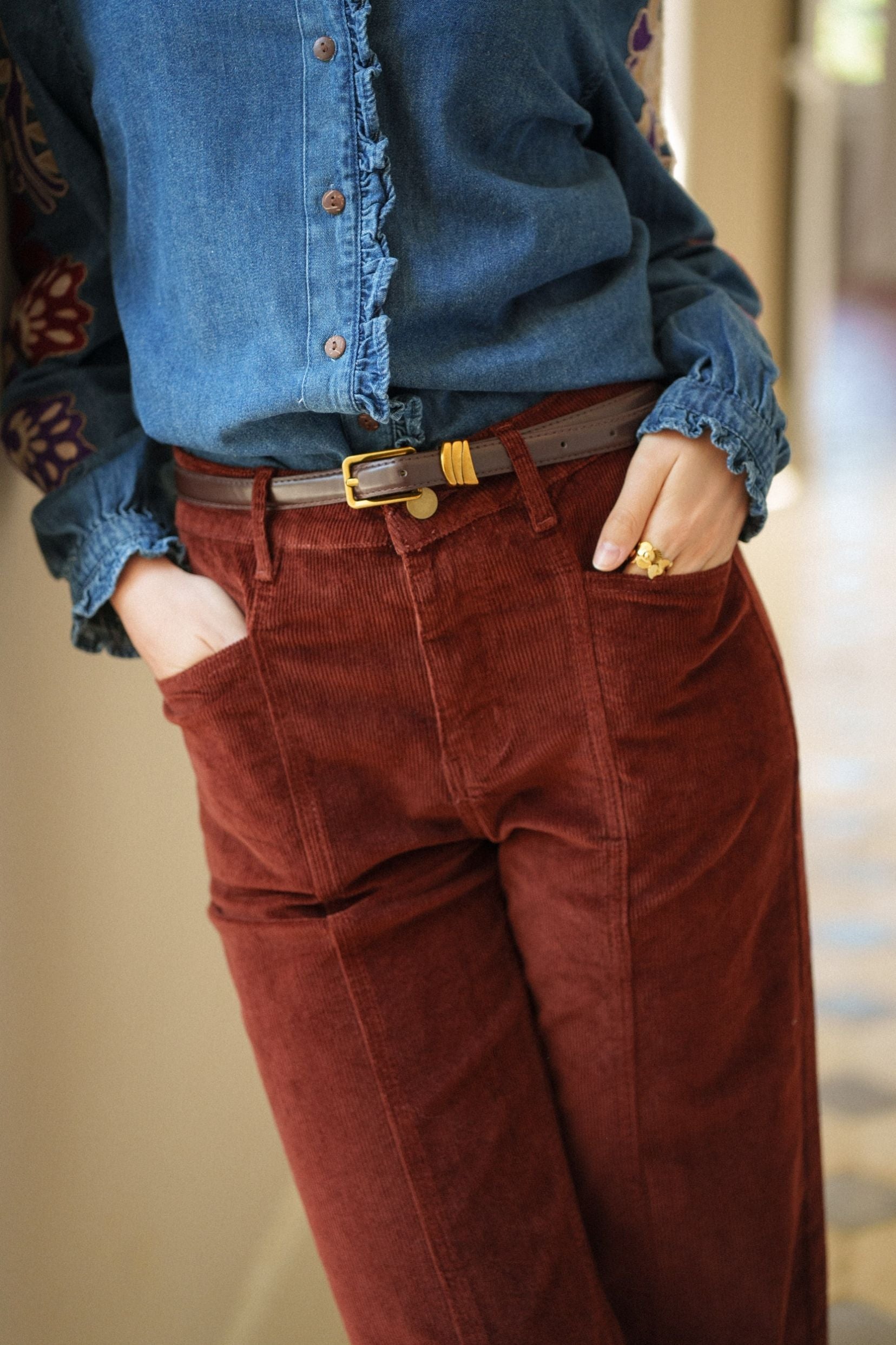 Maison Onado Eloy pantalon velours bordeaux ceinture