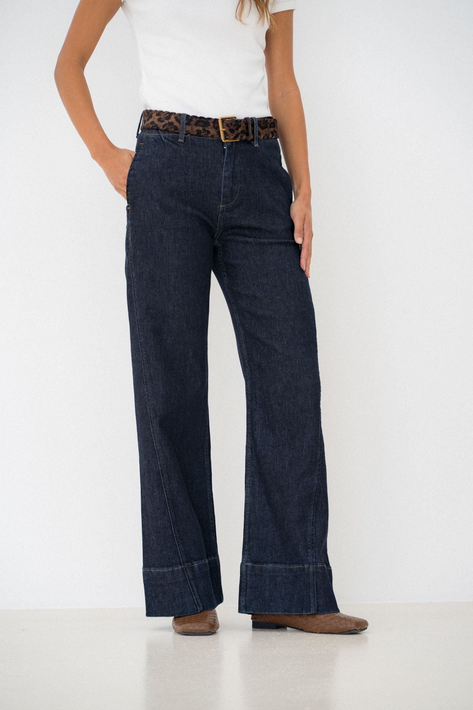 Maison Onado Lucie jean wide leg brut ceinture léopard