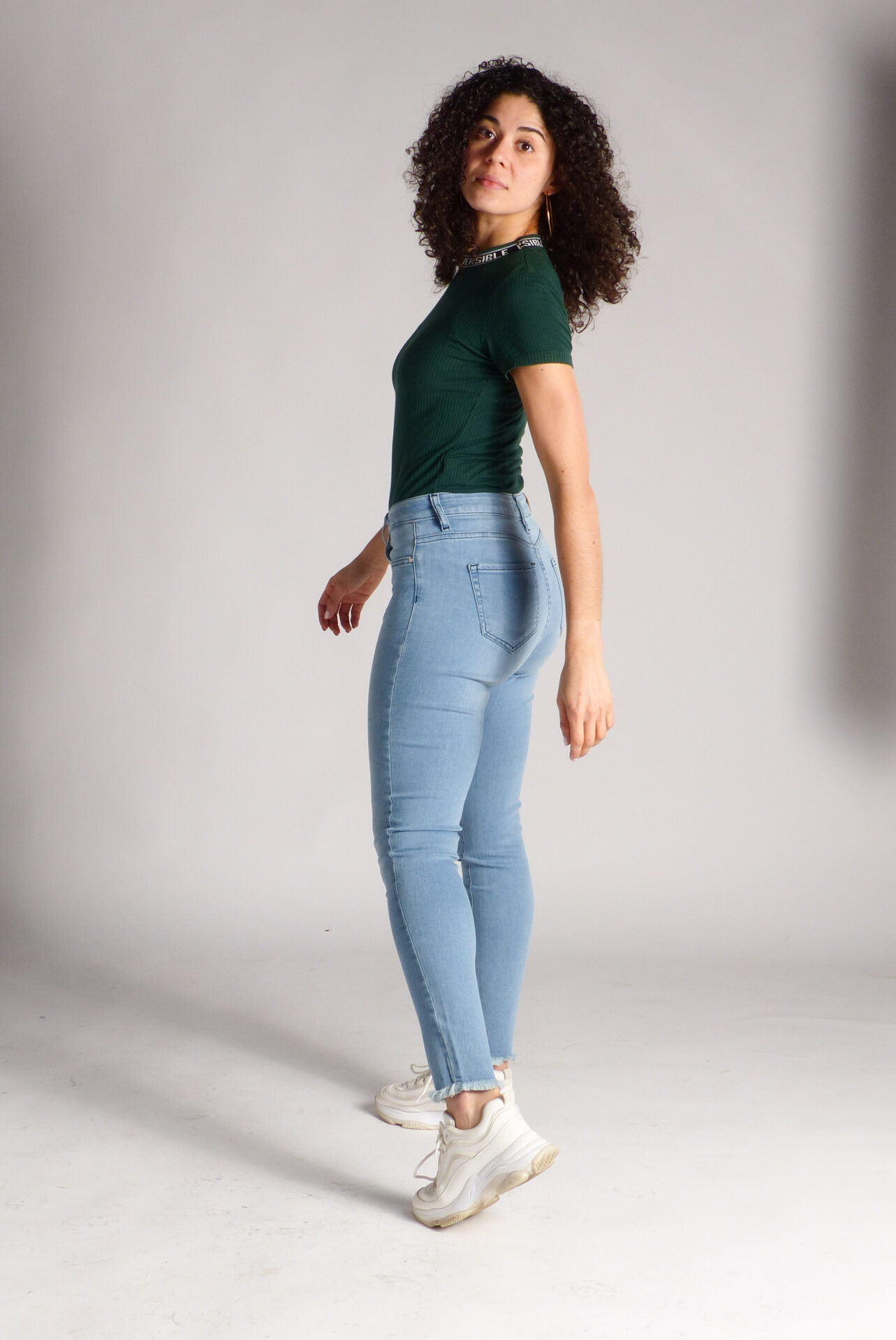 AA Spontané Skinny Effiloché jean bleu clair chevilles