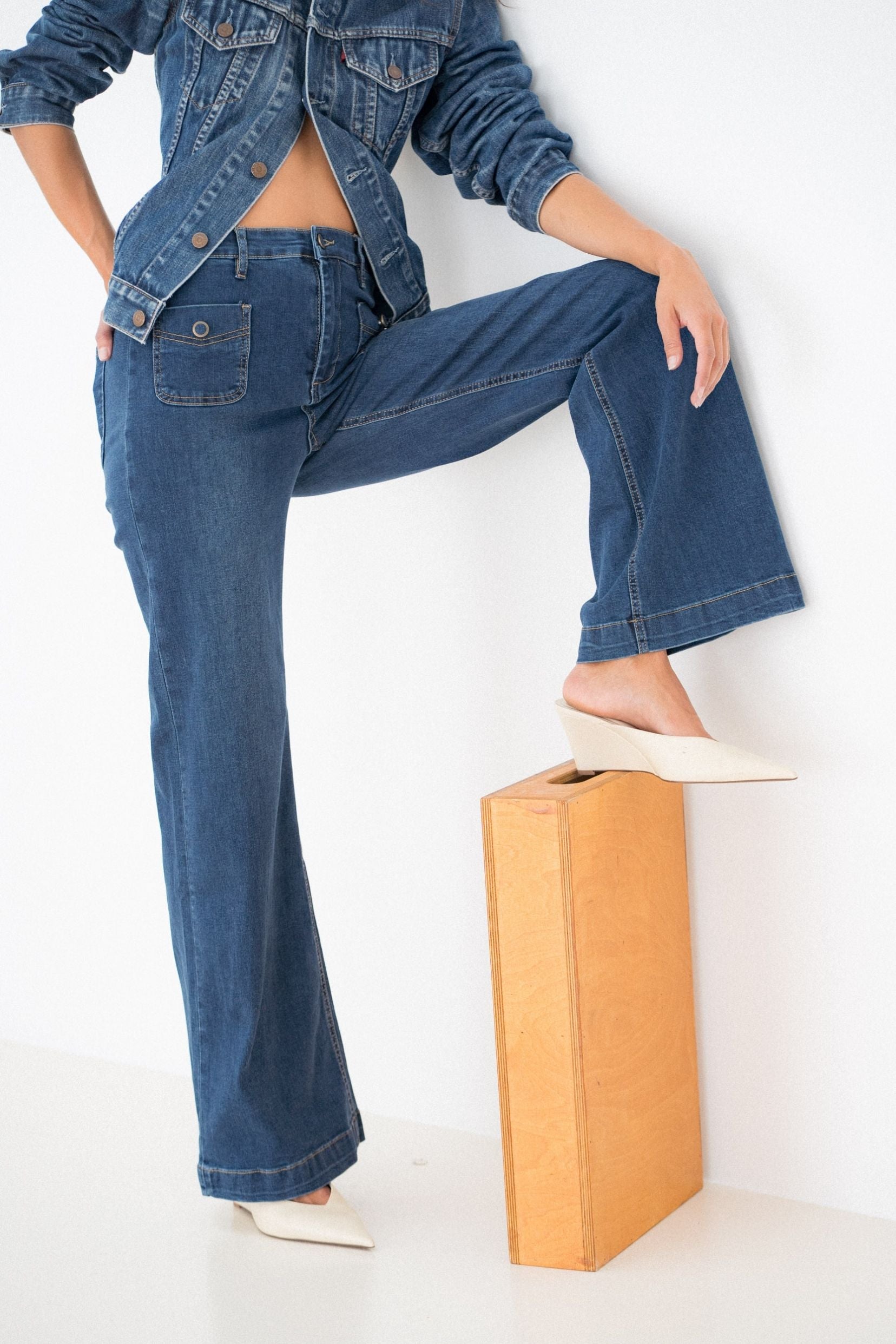 Maison Onado Roxane jean wide bleu délavé poches