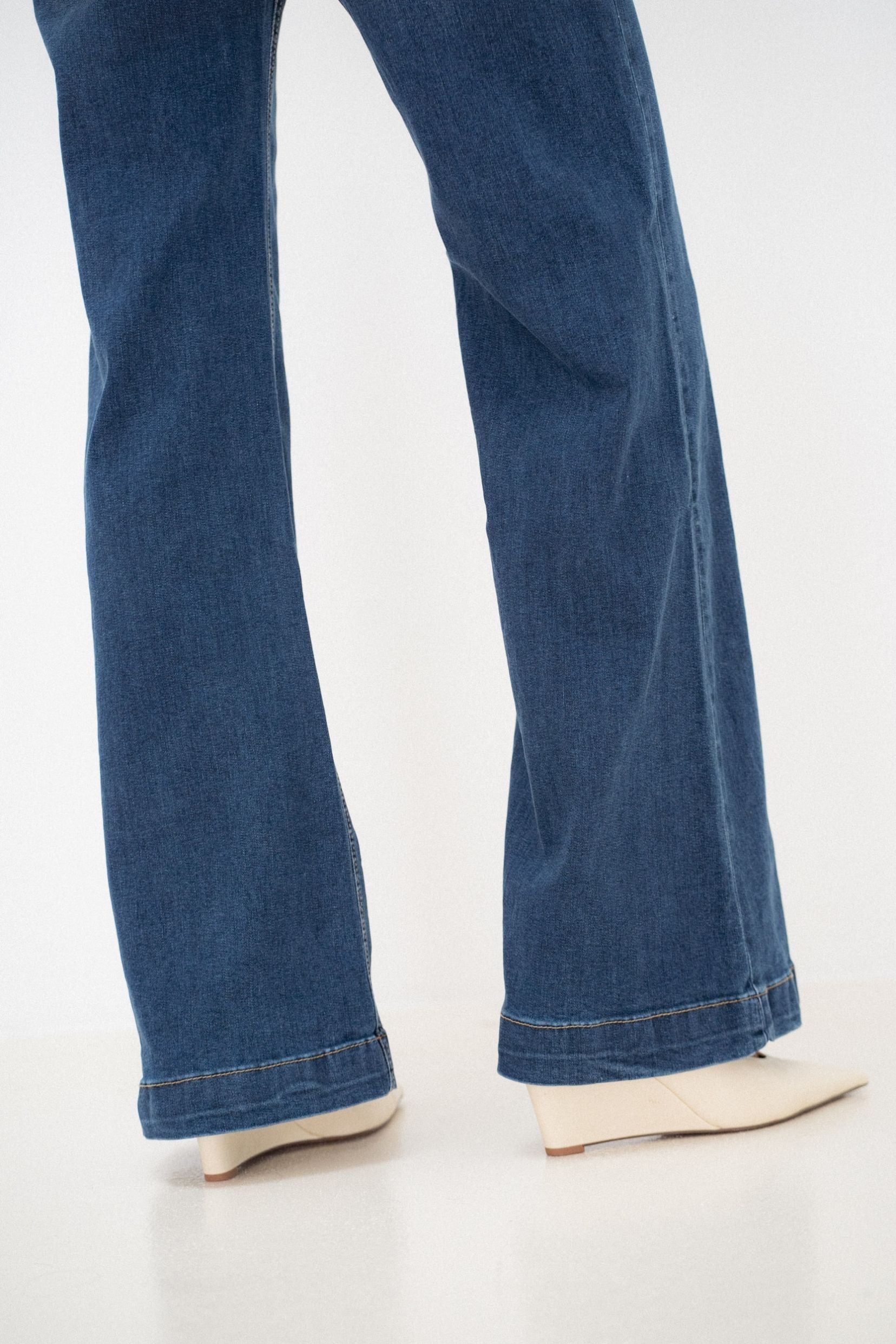 Maison Onado Roxane jean wide bleu délavé poches