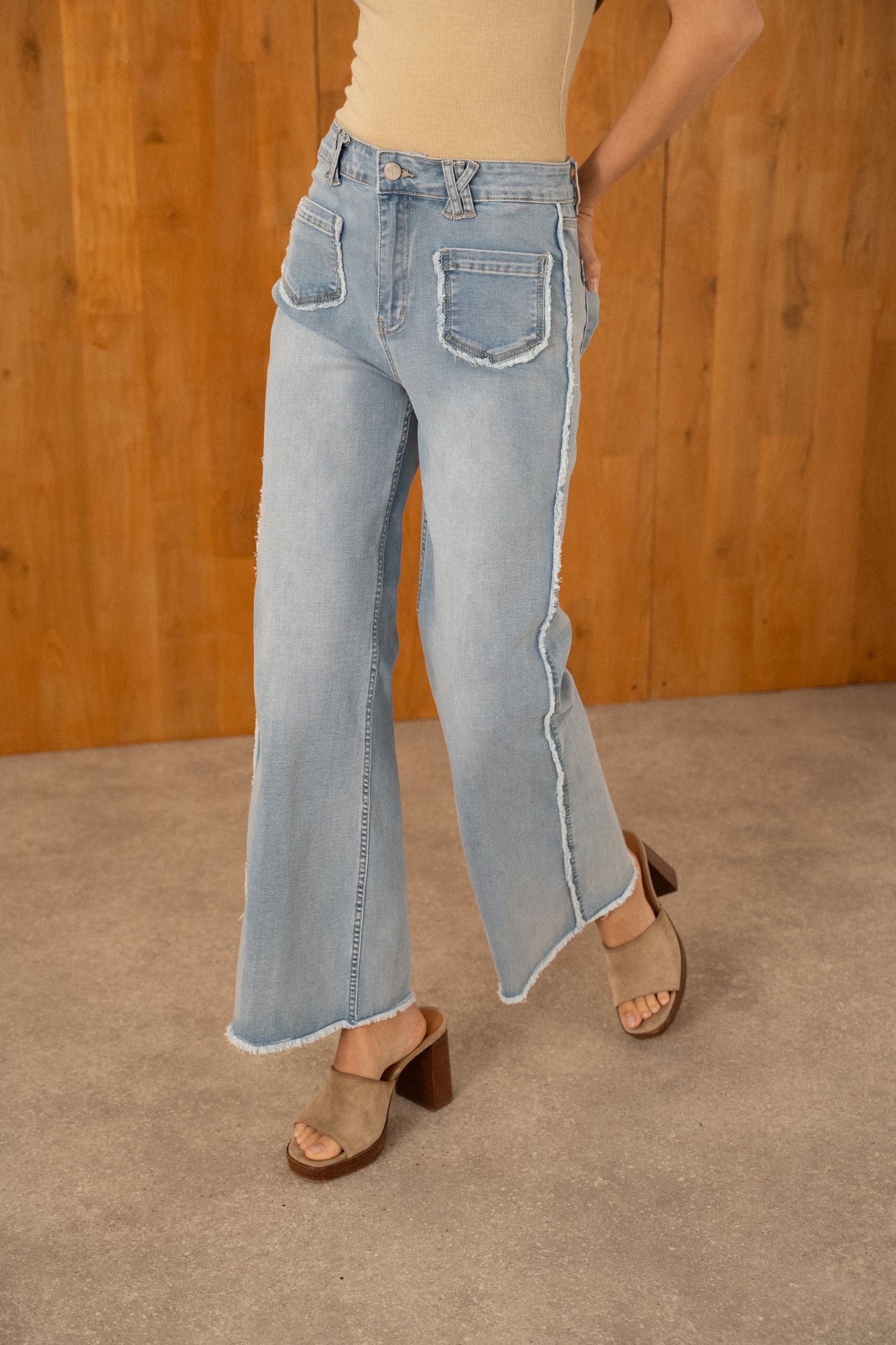 Maison Onado Laina jean wide délavé clair effiloché