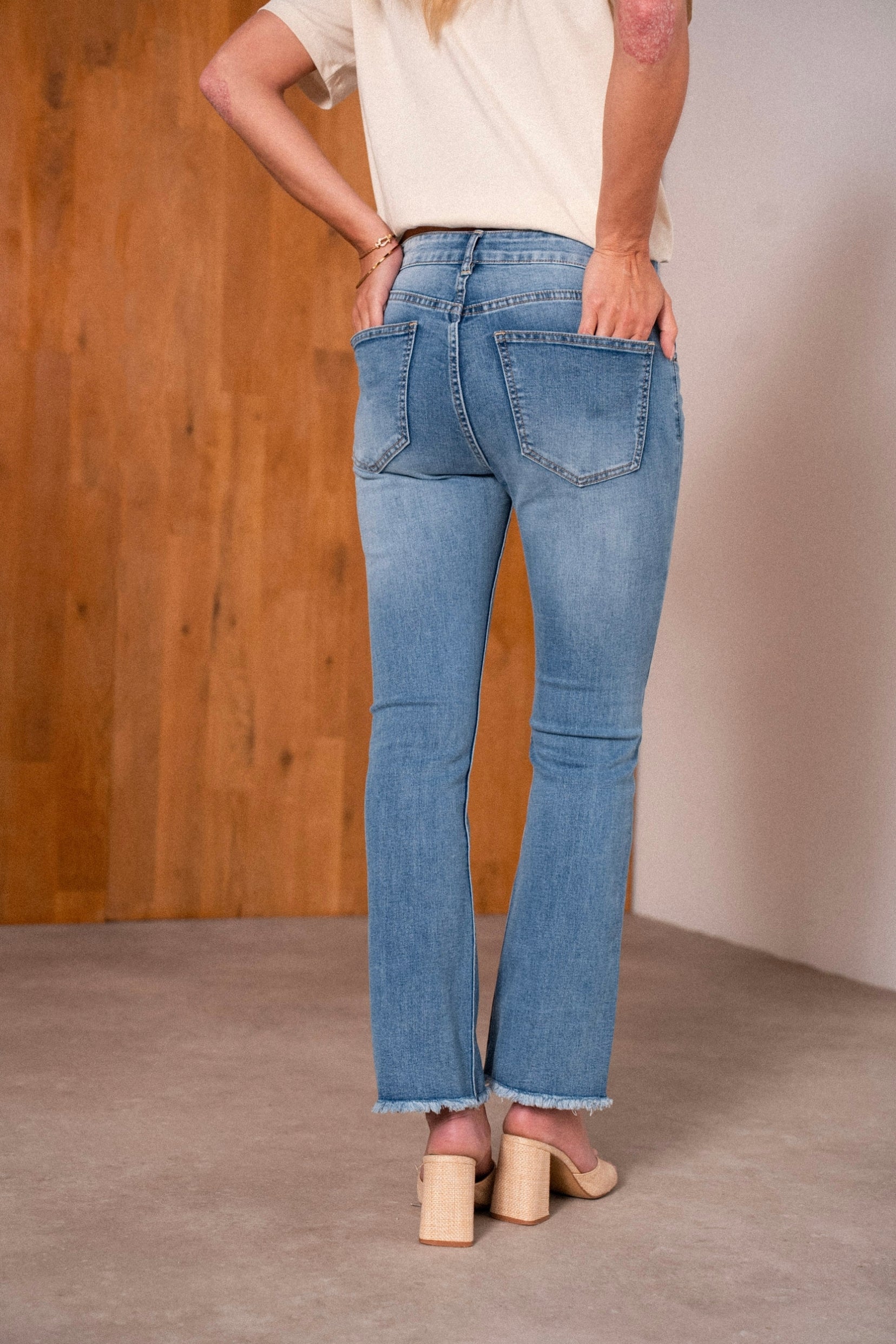 Maison Onado Ymaelle jean bootcut cropped bleu coton stretch