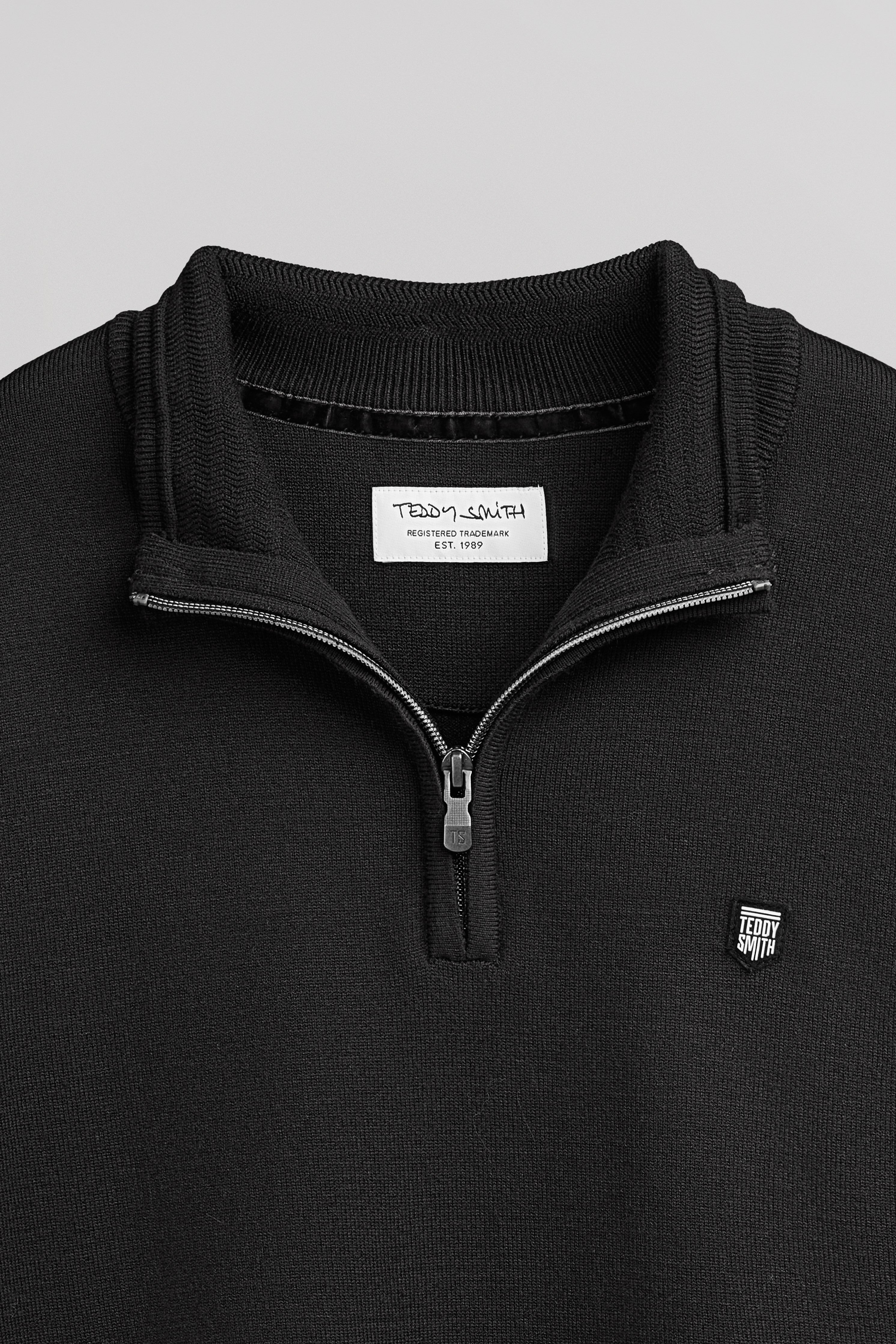 Teddy Smith P-Marty 2 pull col zippé charbon maille fine