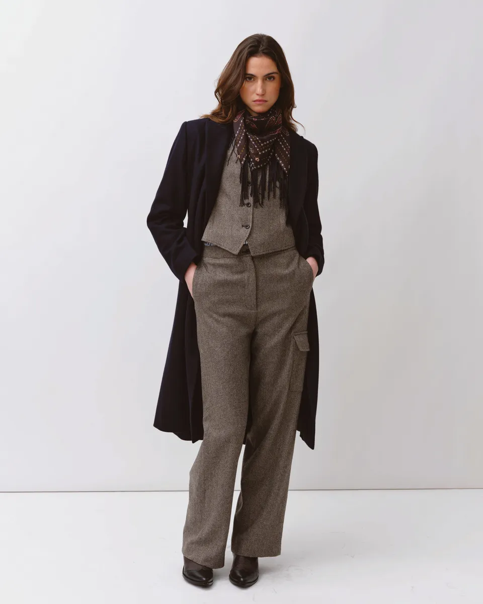 DIEGA PIZOLO pantalon noir écru chevron poches plaquées