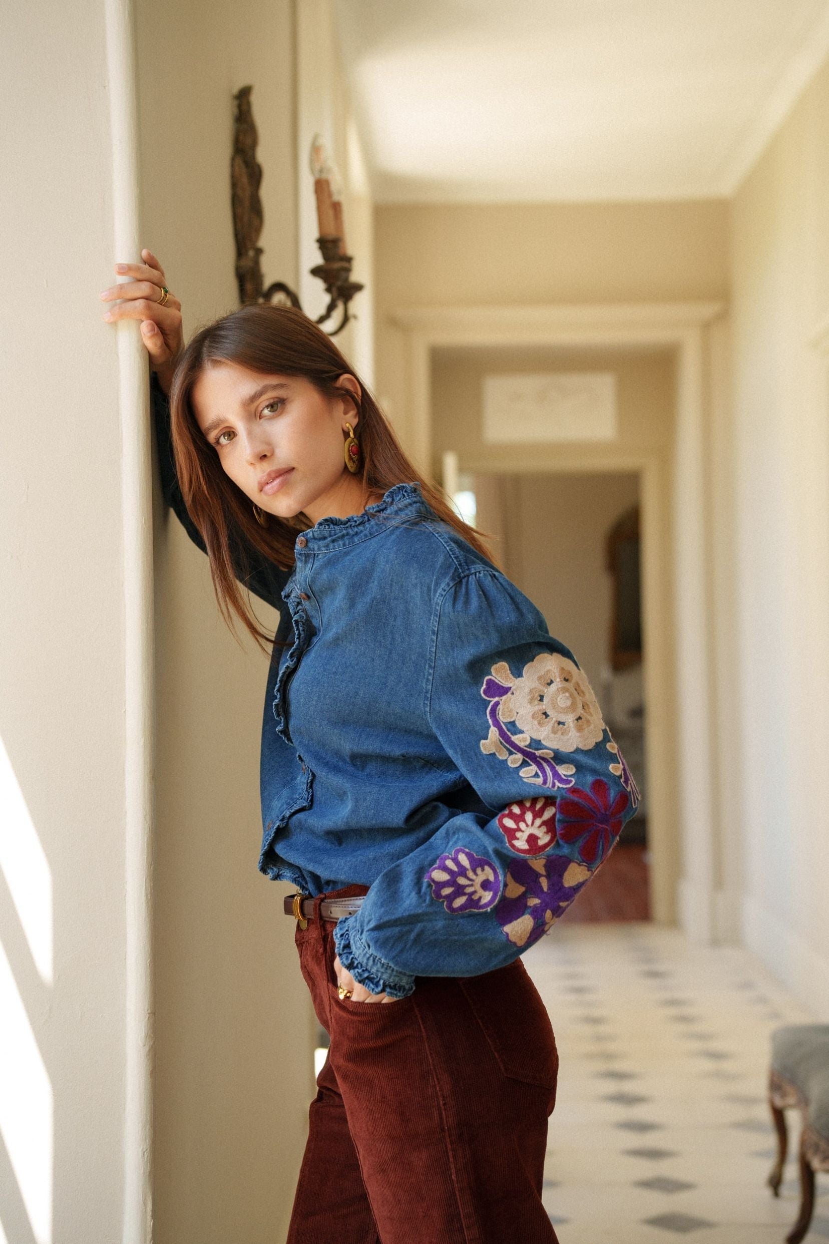 Maison Onado Léonie chemise denim broderie florale
