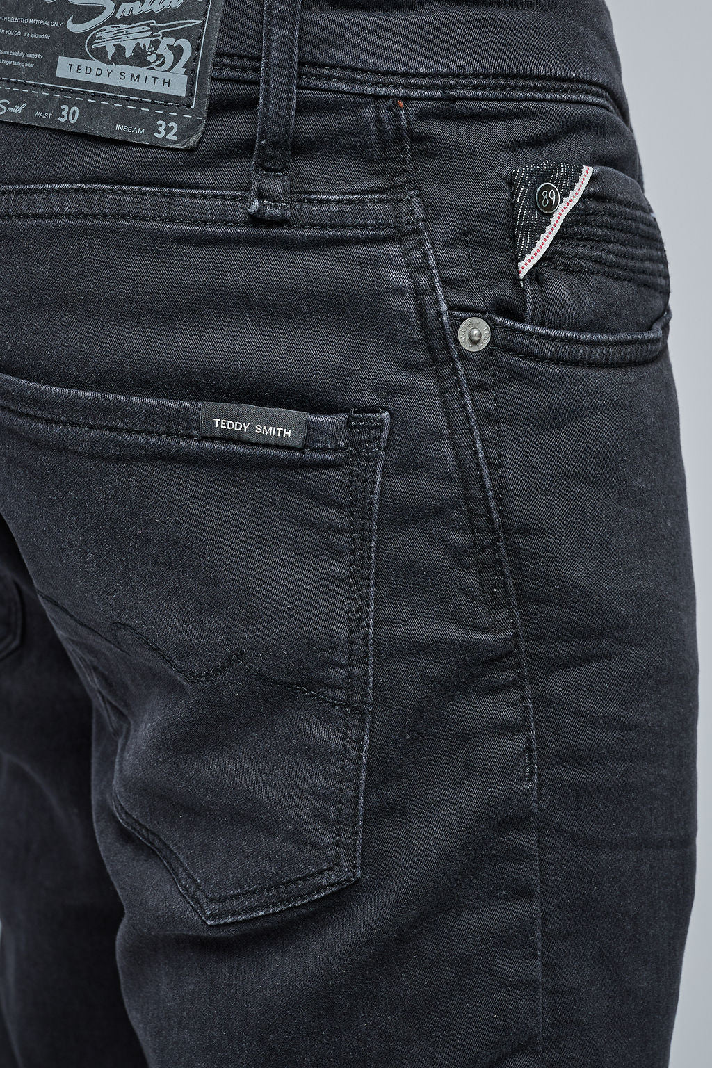Teddy Smith Reepple Rock SWE jean regular slim noir L32