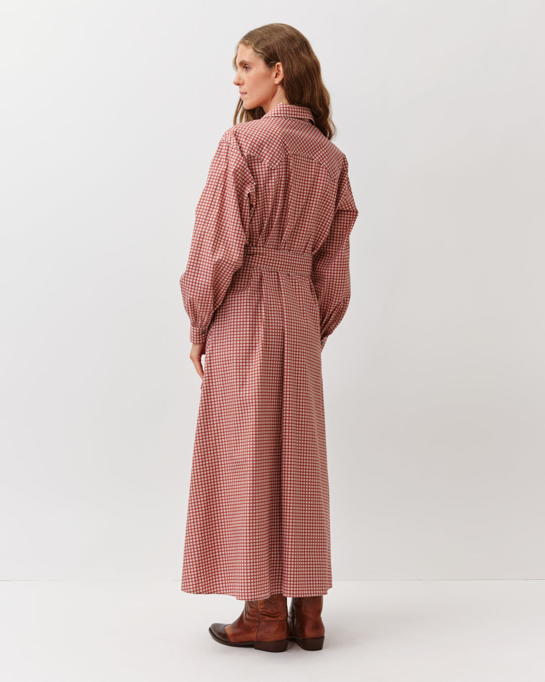 DIEGA RAVIA robe chemise écru rouge ceinturée