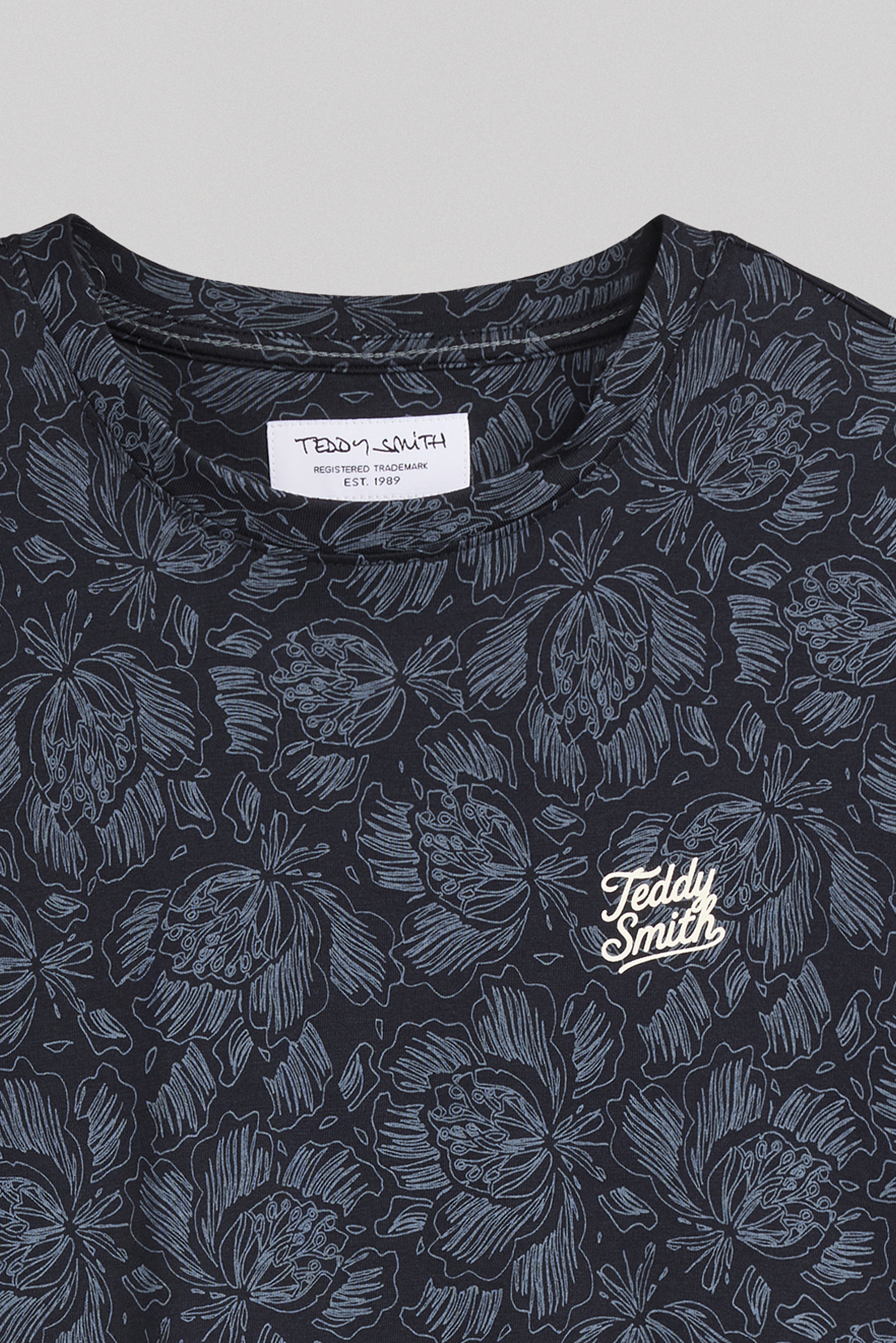 Teddy Smith T-Areski MC t-shirt Dark Navy floral coton