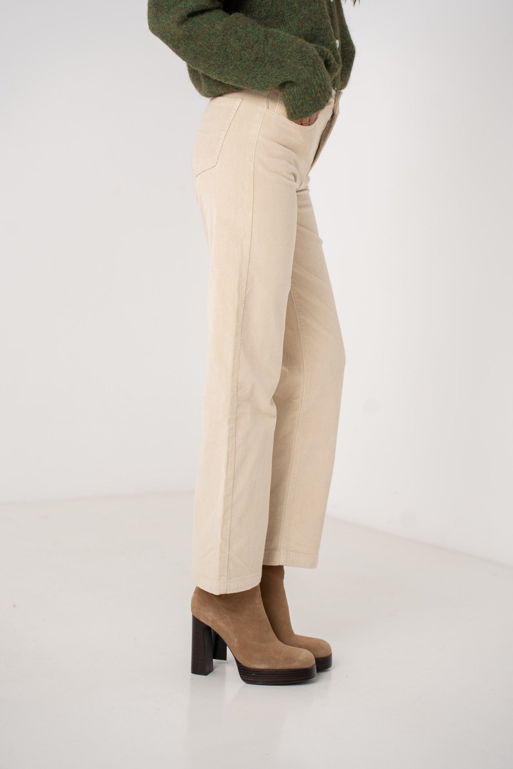 Maison Onado Giulia jean velours écru taille haute