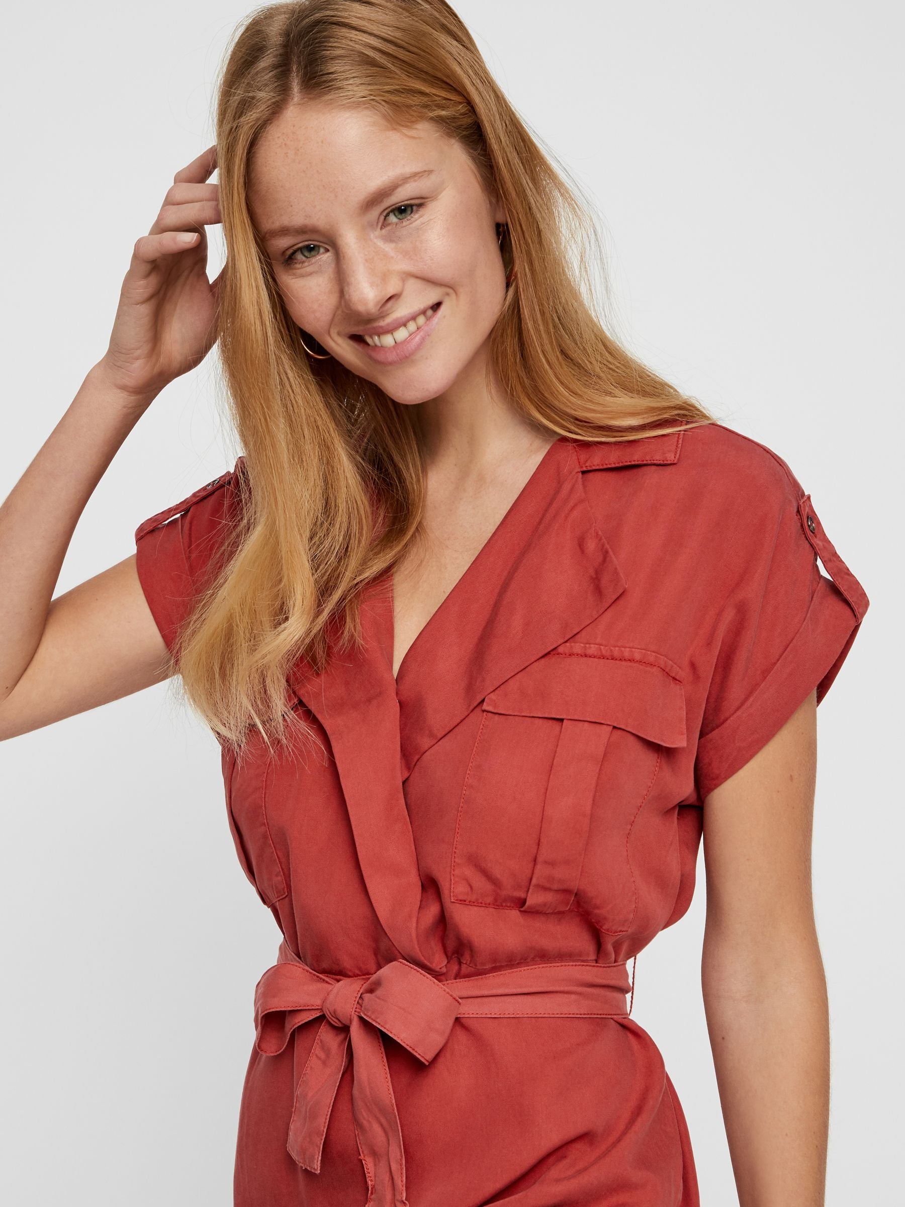 Noisy May robe chemisier manches courtes col V
