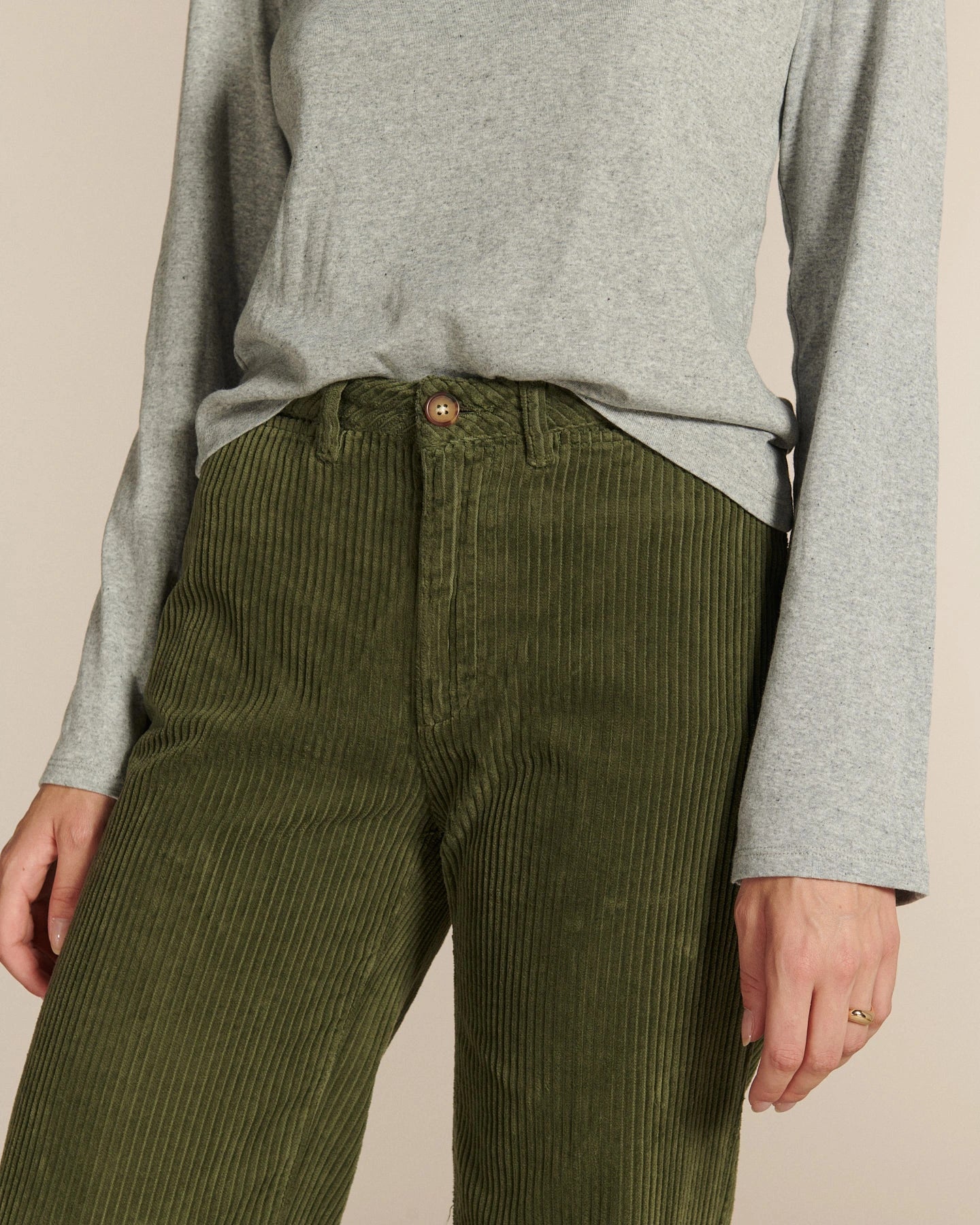 Labdip Swann Army Sage pantalon velours taille haute