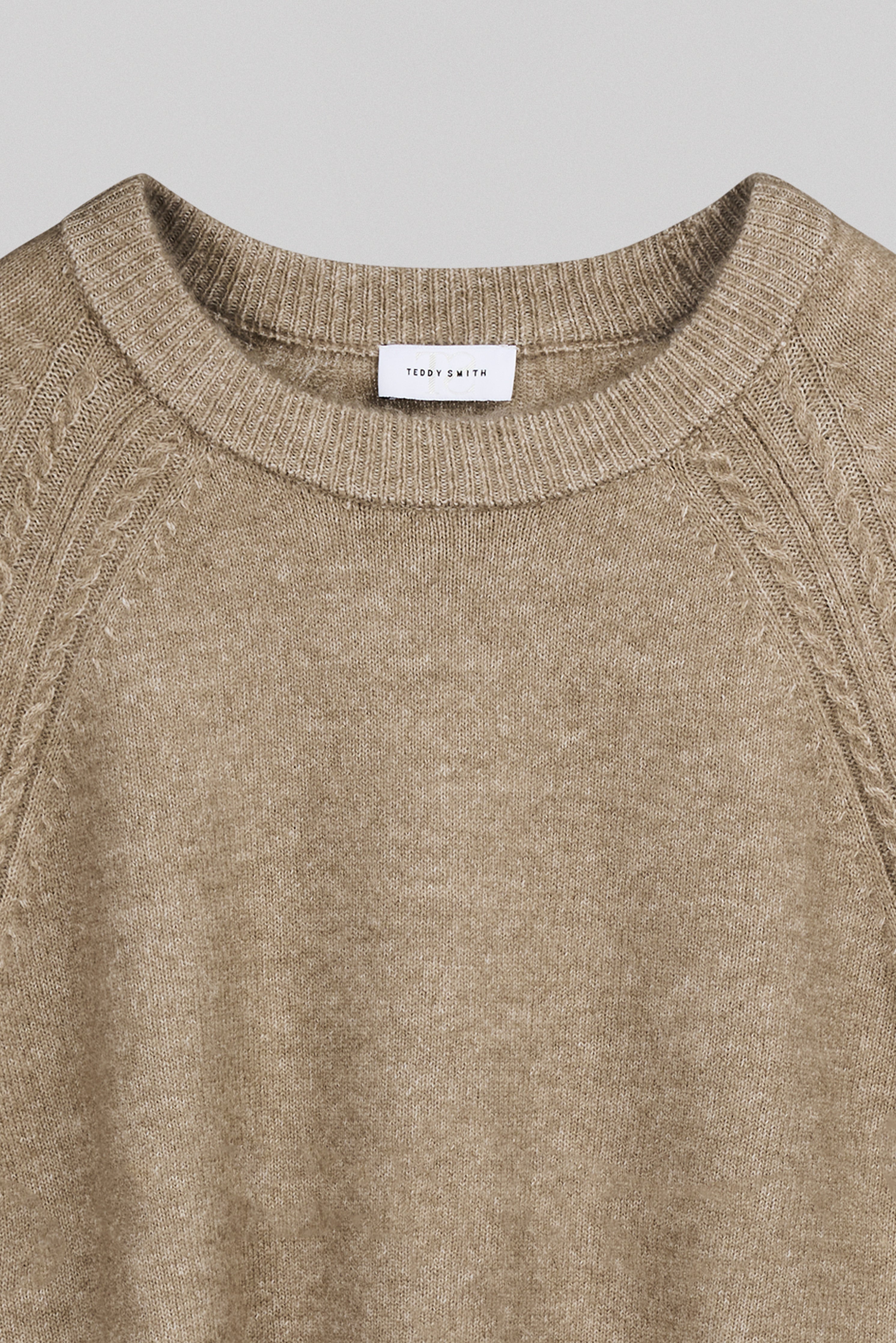 Teddy Smith P-Loki pull maille wolf beige noeuds poignets
