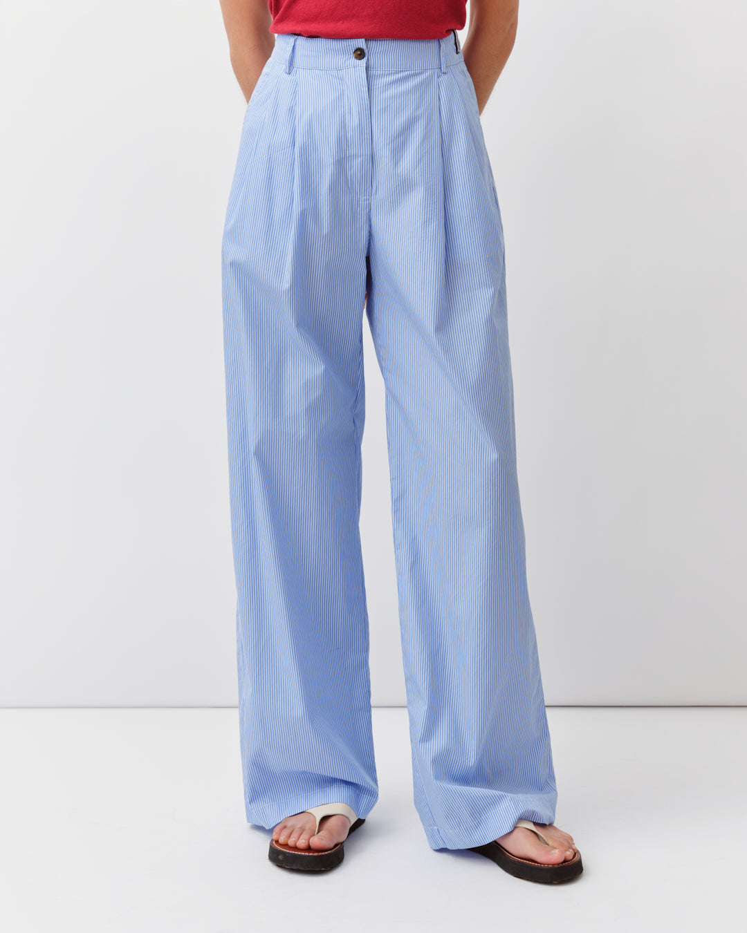 Diega Pavanao pantalon bleu droit à pinces
