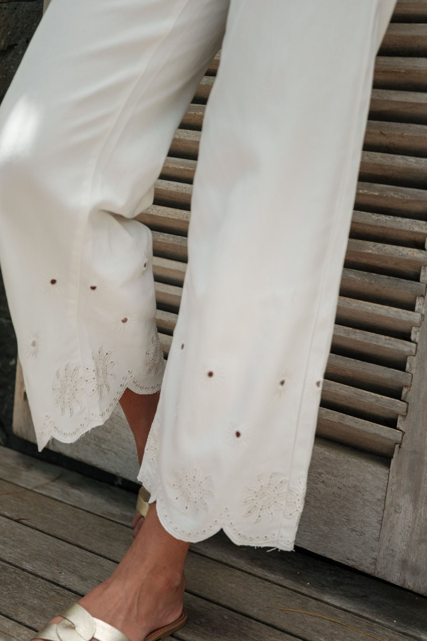 Maison Onado Aure jean wide écru broderie soleil coton