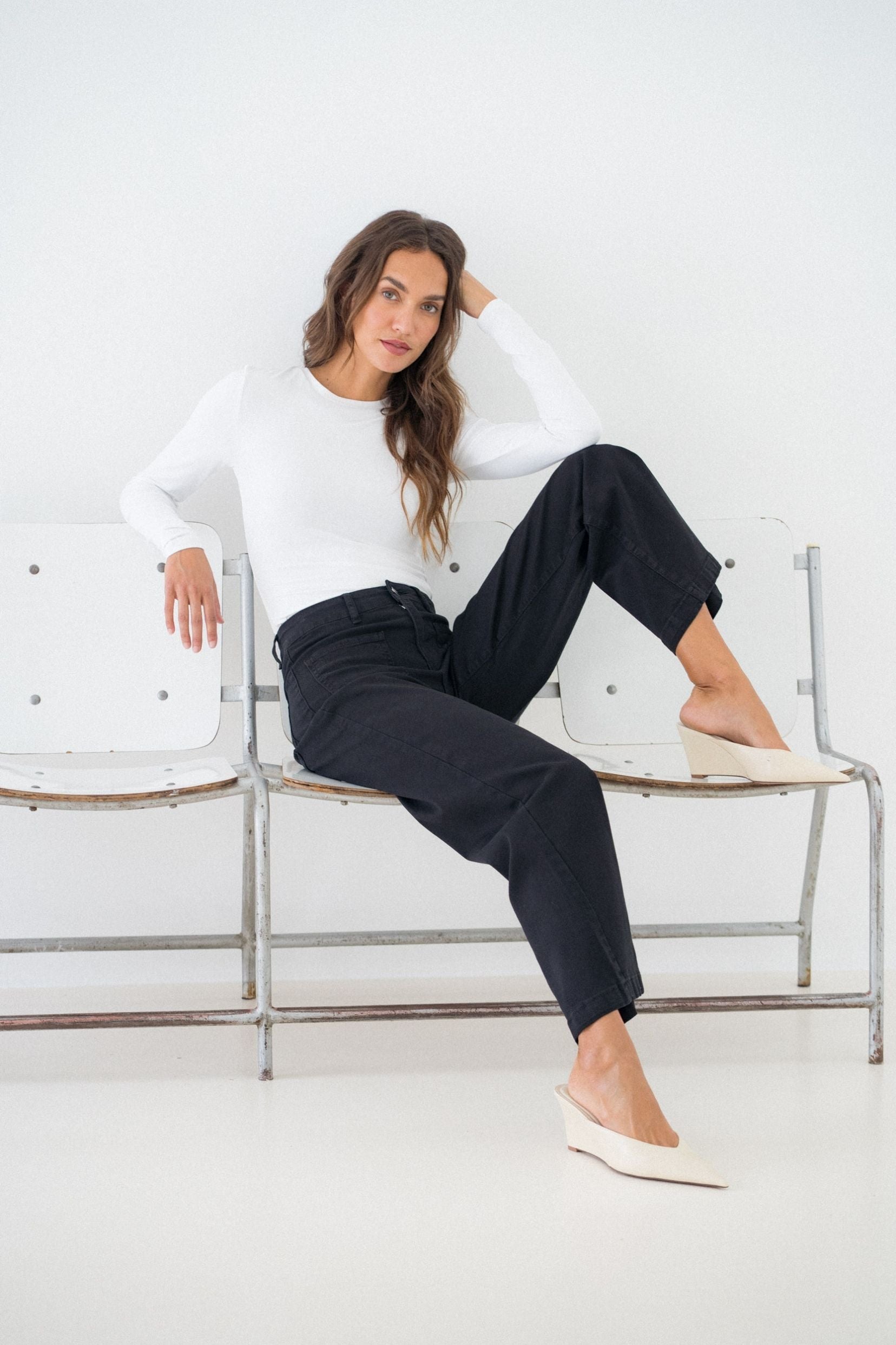 Maison Onado Selene jean droit noir taille haute