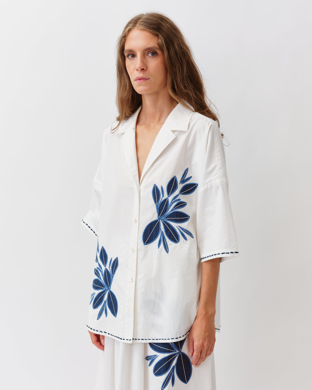 DIEGA CLARAO chemise bleu blanc à fleurs